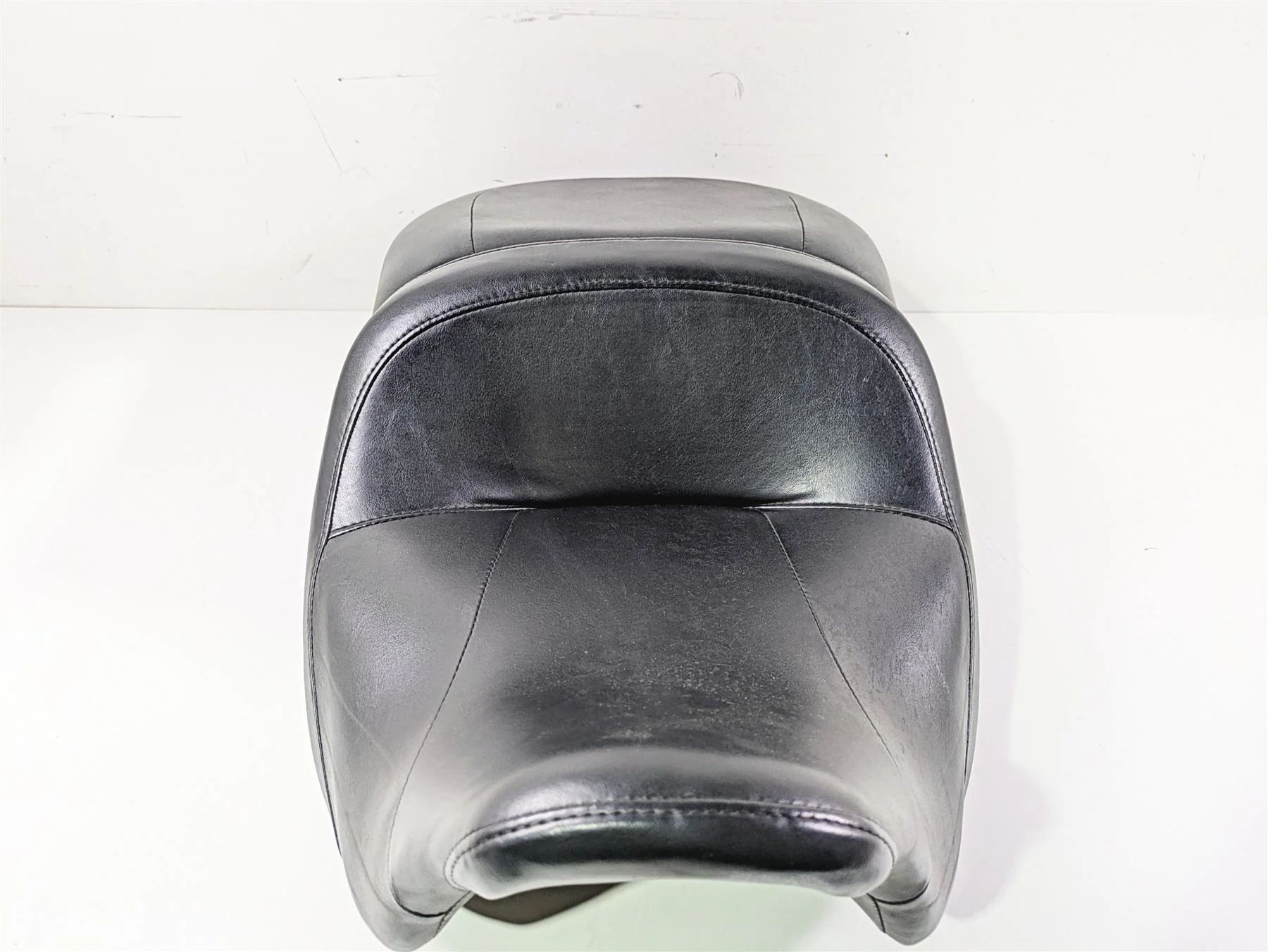 2016 Harley Touring FLHR Road King  Seat Saddle - Low 52000038 - Image 5