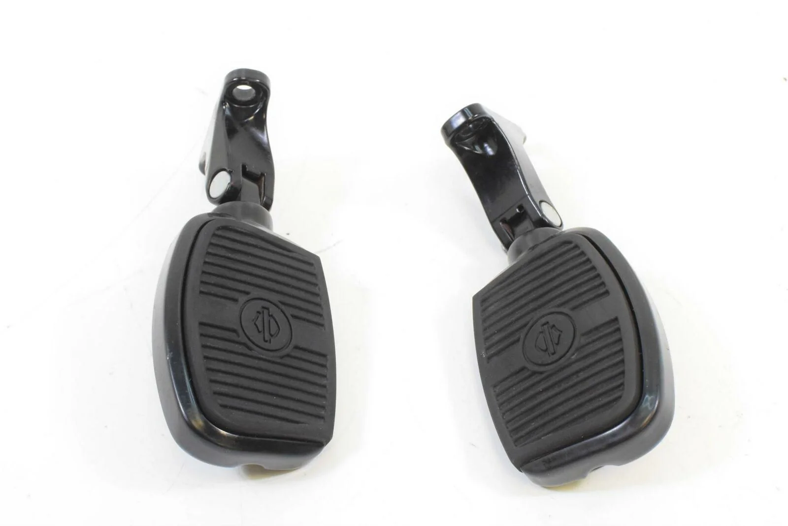 2016 Harley Touring FLHTCU Electra Glide Rear Passenger Footpeg Set 52719-10