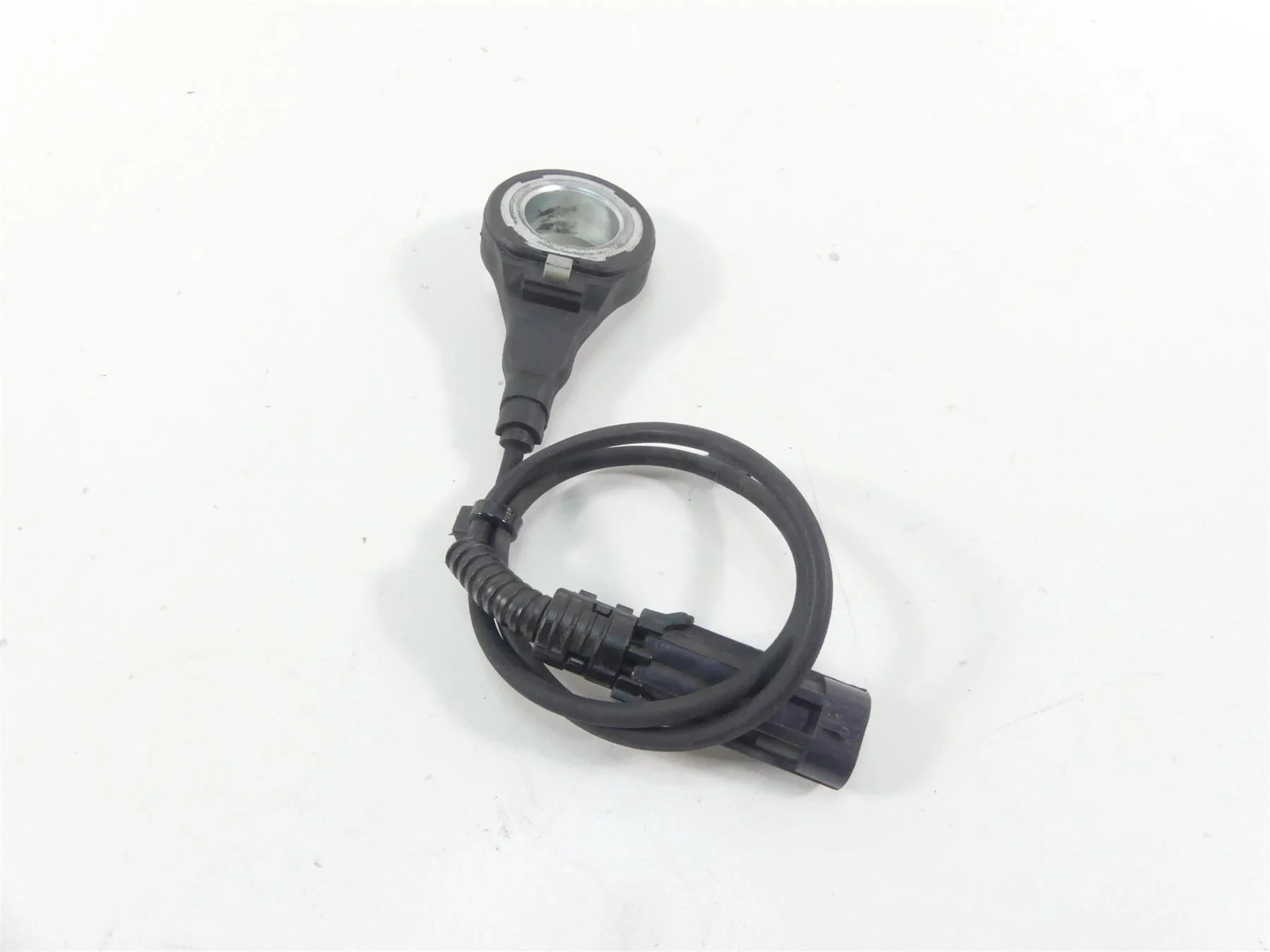 2016 Harley Touring FLHTP Electra Glide Rear Abs Brake Speed Sensor 40615-08 - Image 9