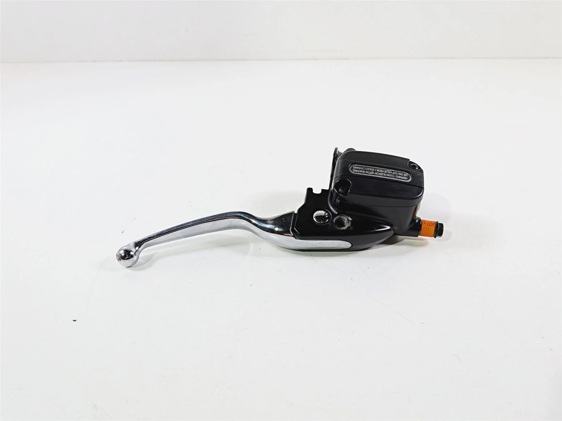 2016 Harley Touring FLHX Street Glide Front Brake Master Cylinder 44551-08F - Image 4