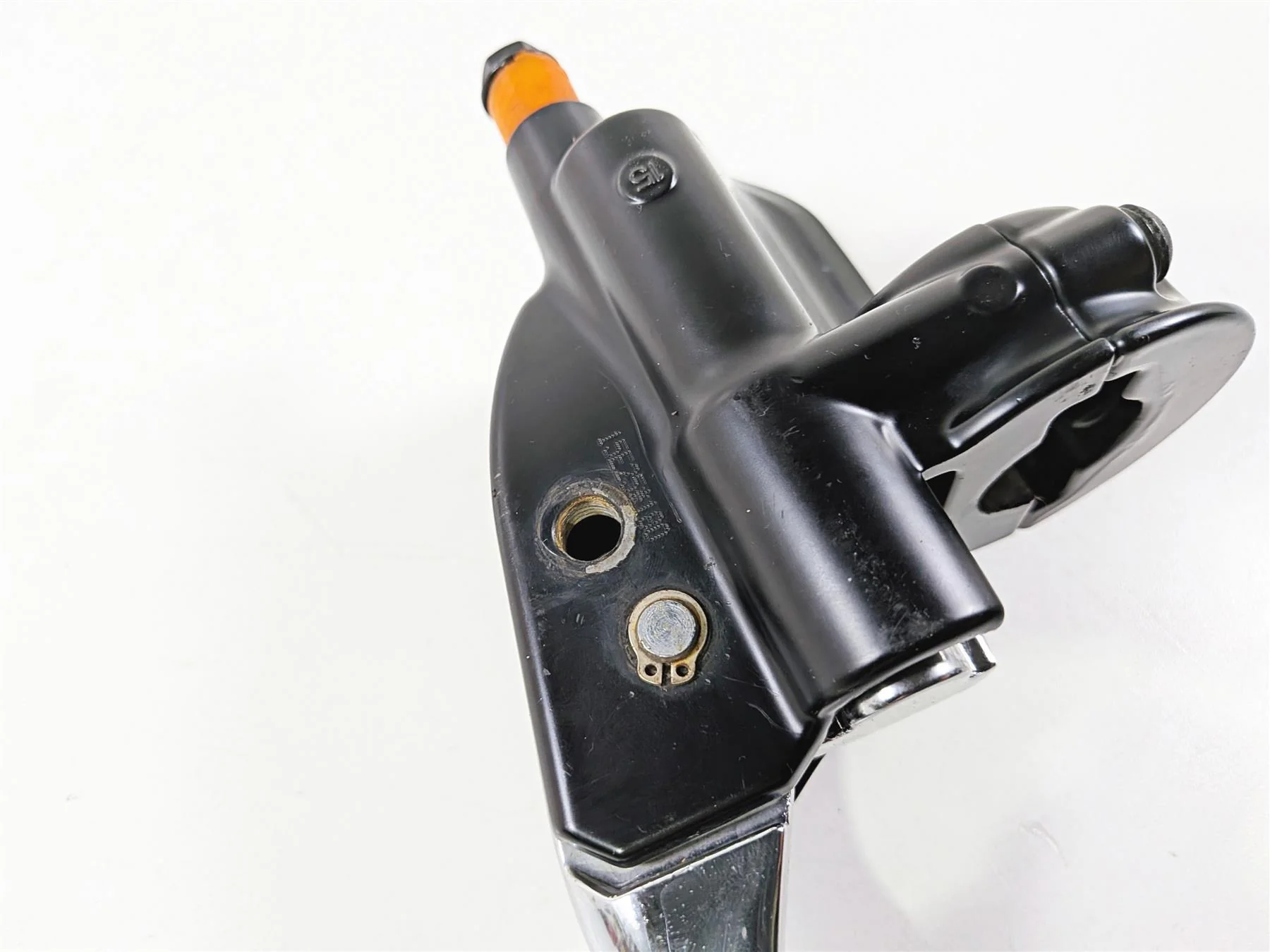 2016 Harley Touring FLHX Street Glide Front Brake Master Cylinder 44551-08F - Image 8