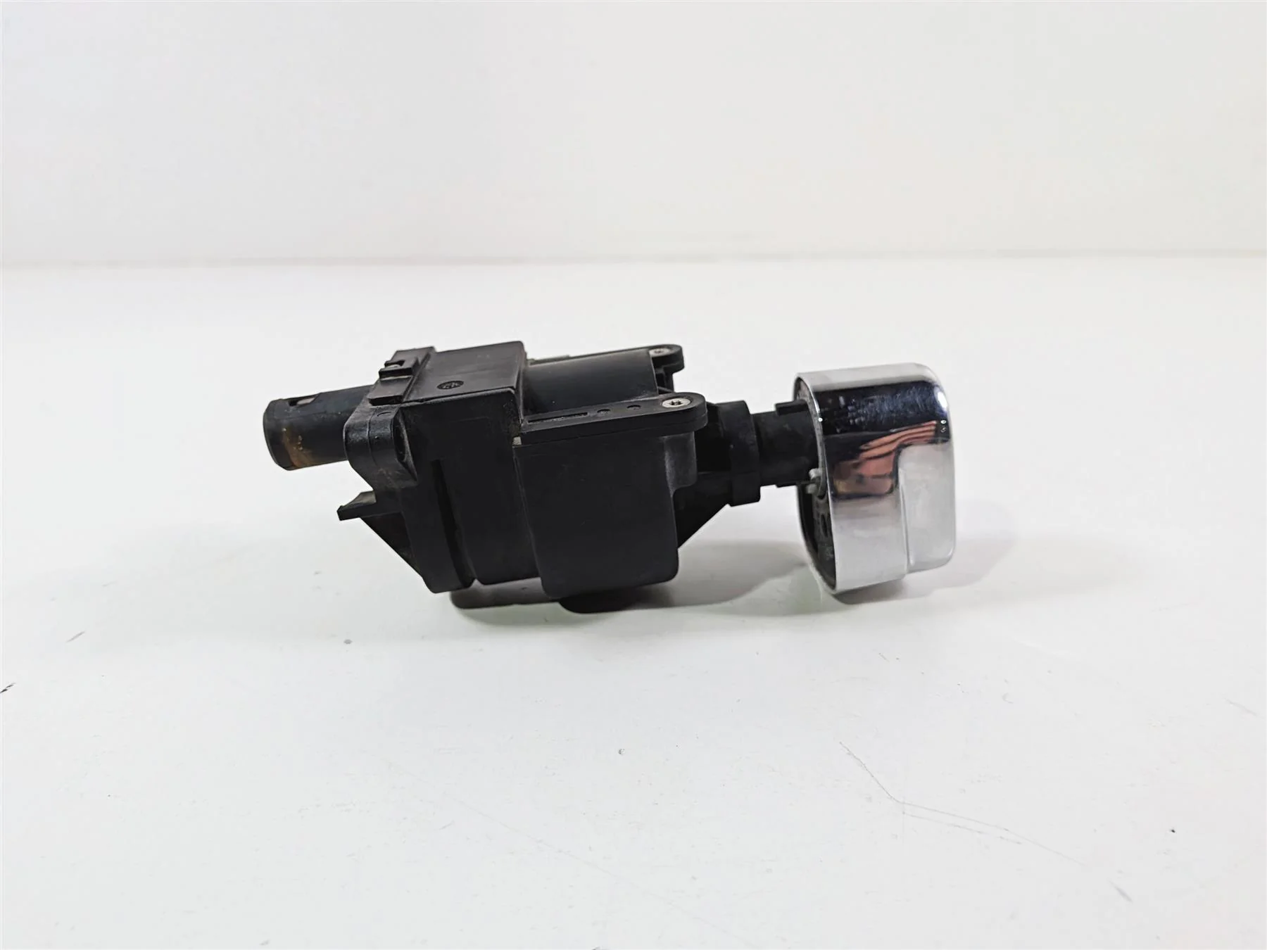 2016 Harley Touring FLHX Street Glide Ignition Switch Unlocked - VIN 71400012A - Image 4
