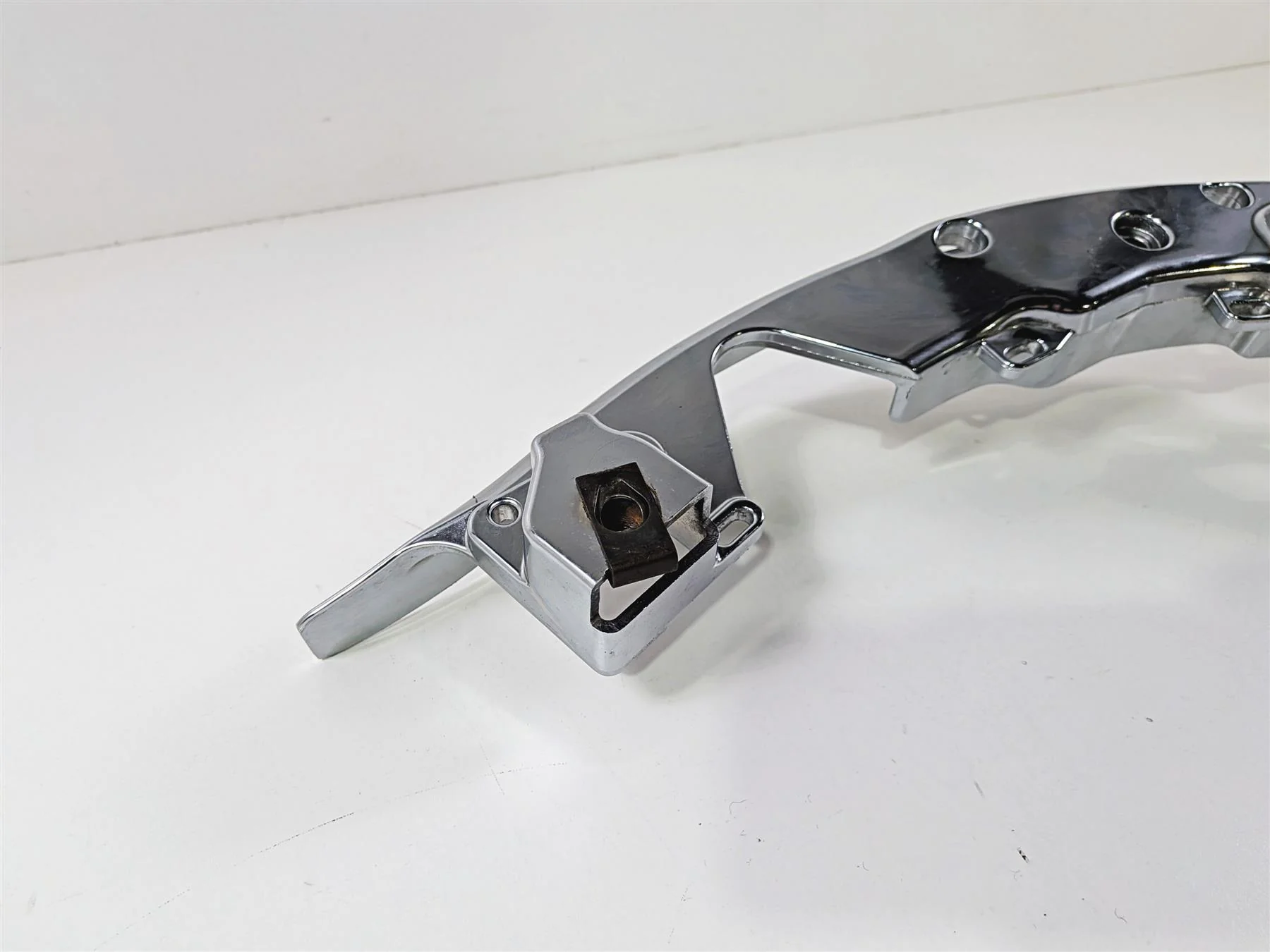 2016 Harley Touring FLHX Street Glide Left Rear Chrome Saddlebag Mount 90200503 - Image 11