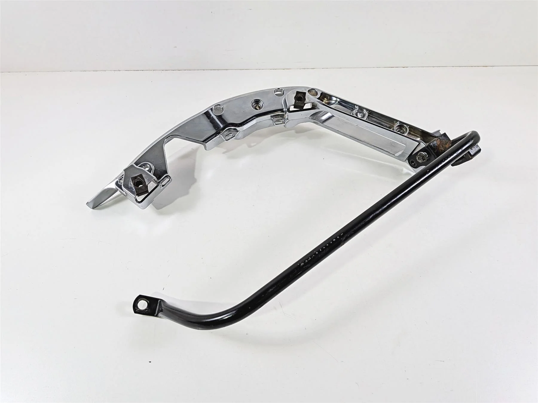 2016 Harley Touring FLHX Street Glide Left Rear Chrome Saddlebag Mount 90200503 - Image 12