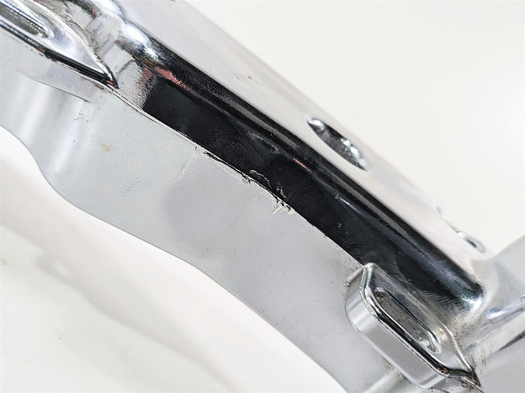 2016 Harley Touring FLHX Street Glide Left Rear Chrome Saddlebag Mount 90200503 - Image 9
