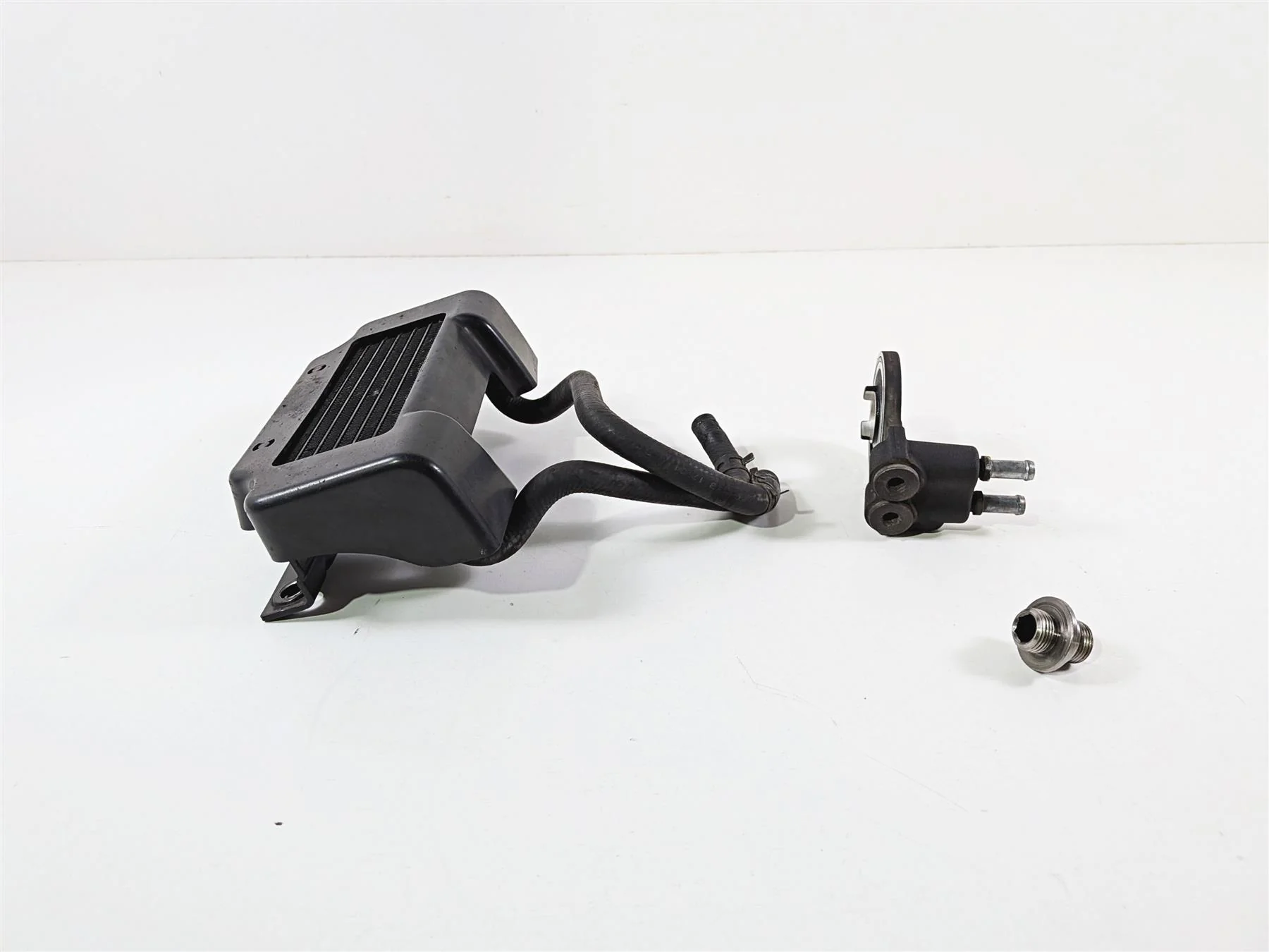 2016 Harley Touring FLHX Street Glide Oil Cooler + Cover & Flange Set 63083-11A - Image 6