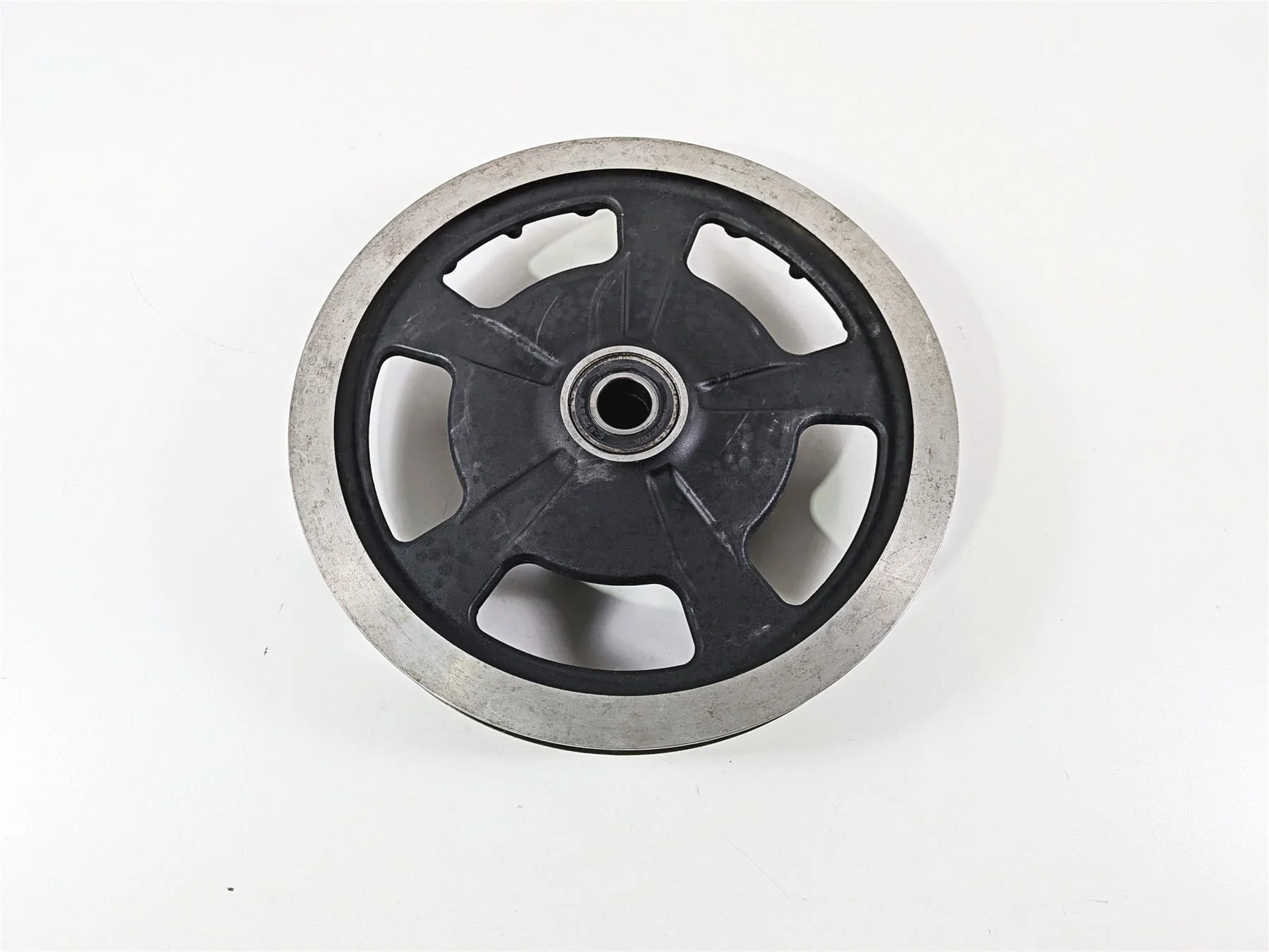 2016 Harley Touring FLHX Street Glide Rear Belt Sprocket 68T 24mm 40217-09