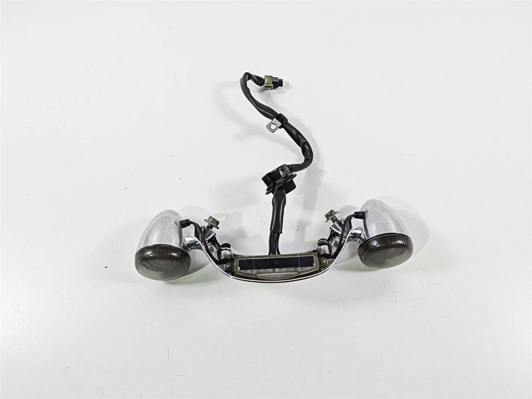 2016 Harley Touring FLHX Street Glide Rear Chrome Led Turn Signal Bar 68629-05 - Image 6