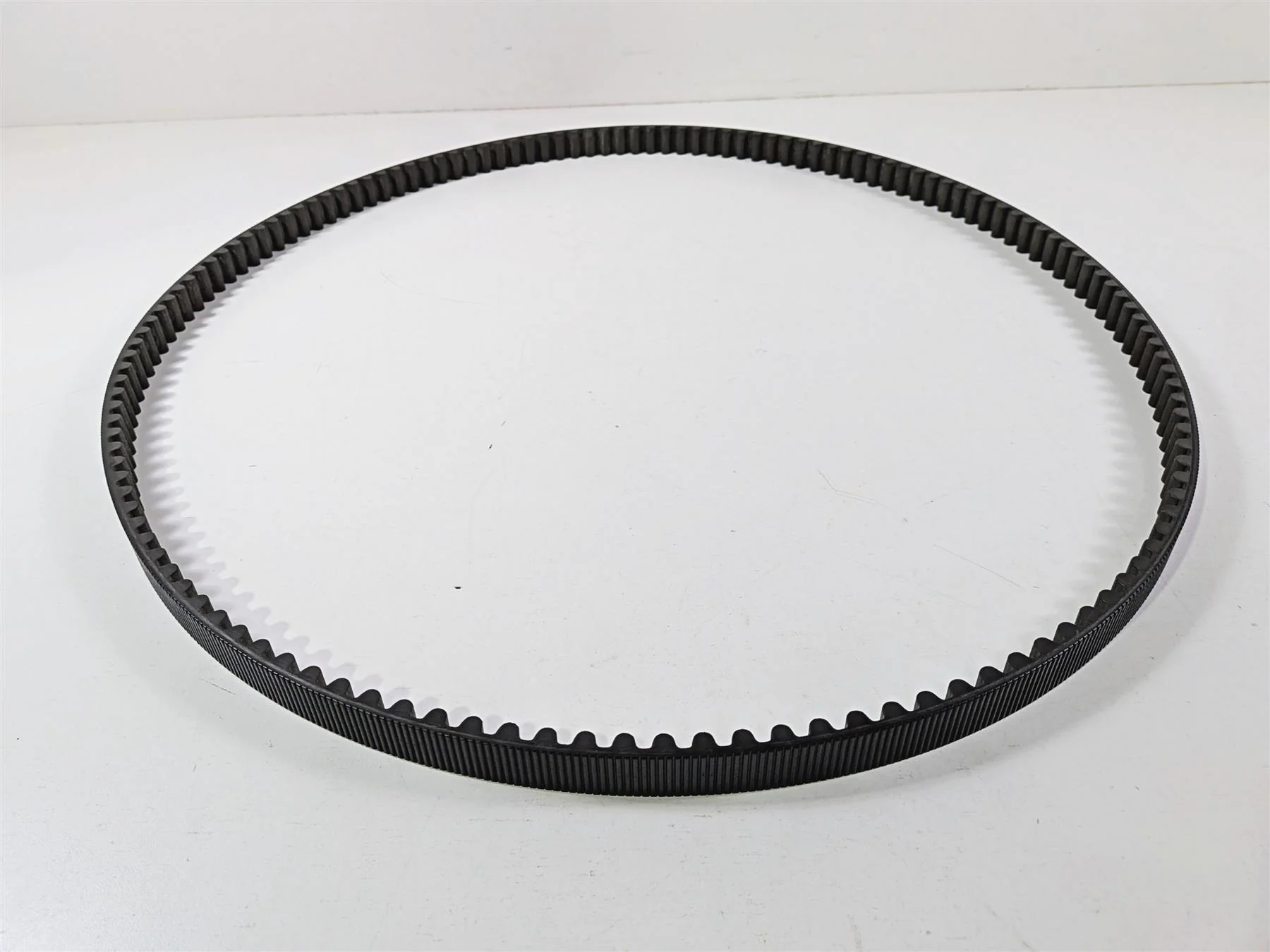 2016 Harley Touring FLHX Street Glide Rear Drive Belt 140T 24mm 40024-09A - Image 3