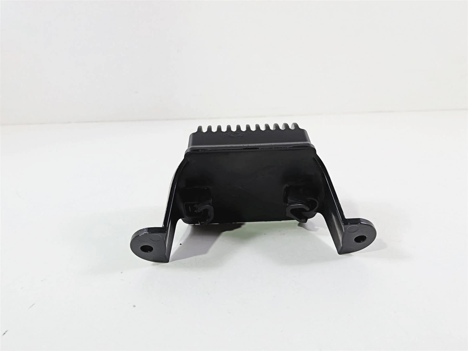 2016 Harley Touring FLHX Street Glide Rectifier Voltage Regulator 74505-09A - Image 4