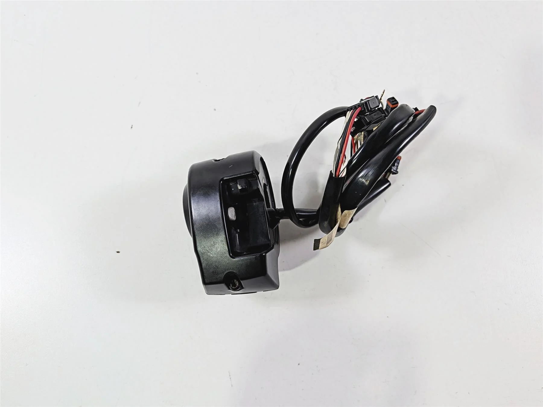 2016 Harley Touring FLHX Street Glide Right Hand Control Switch 71500129B - Image 7