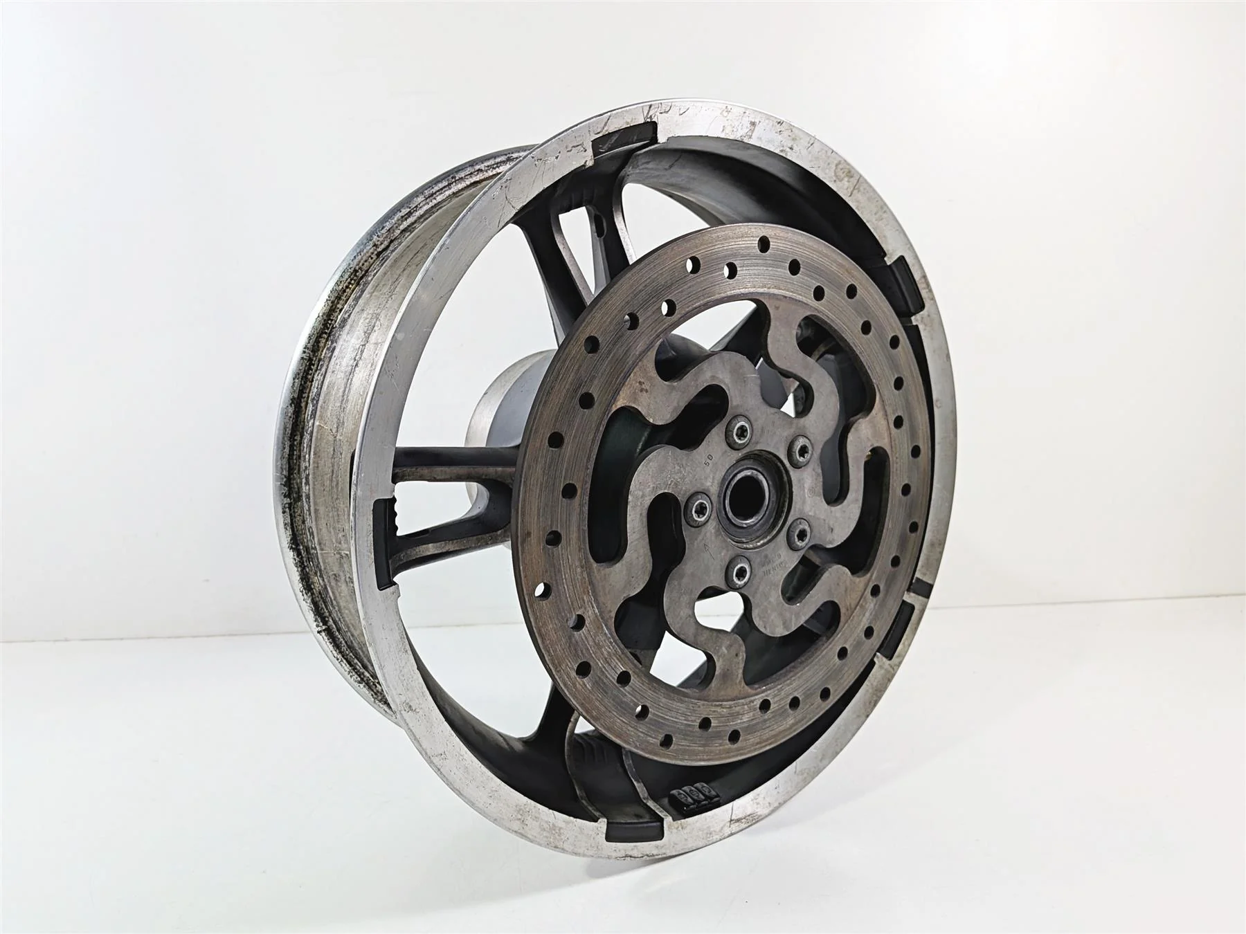2016 Harley Touring FLHX Street Glide Straight 16x5 Rear Wheel 5-Spoke 40900033 - Image 13