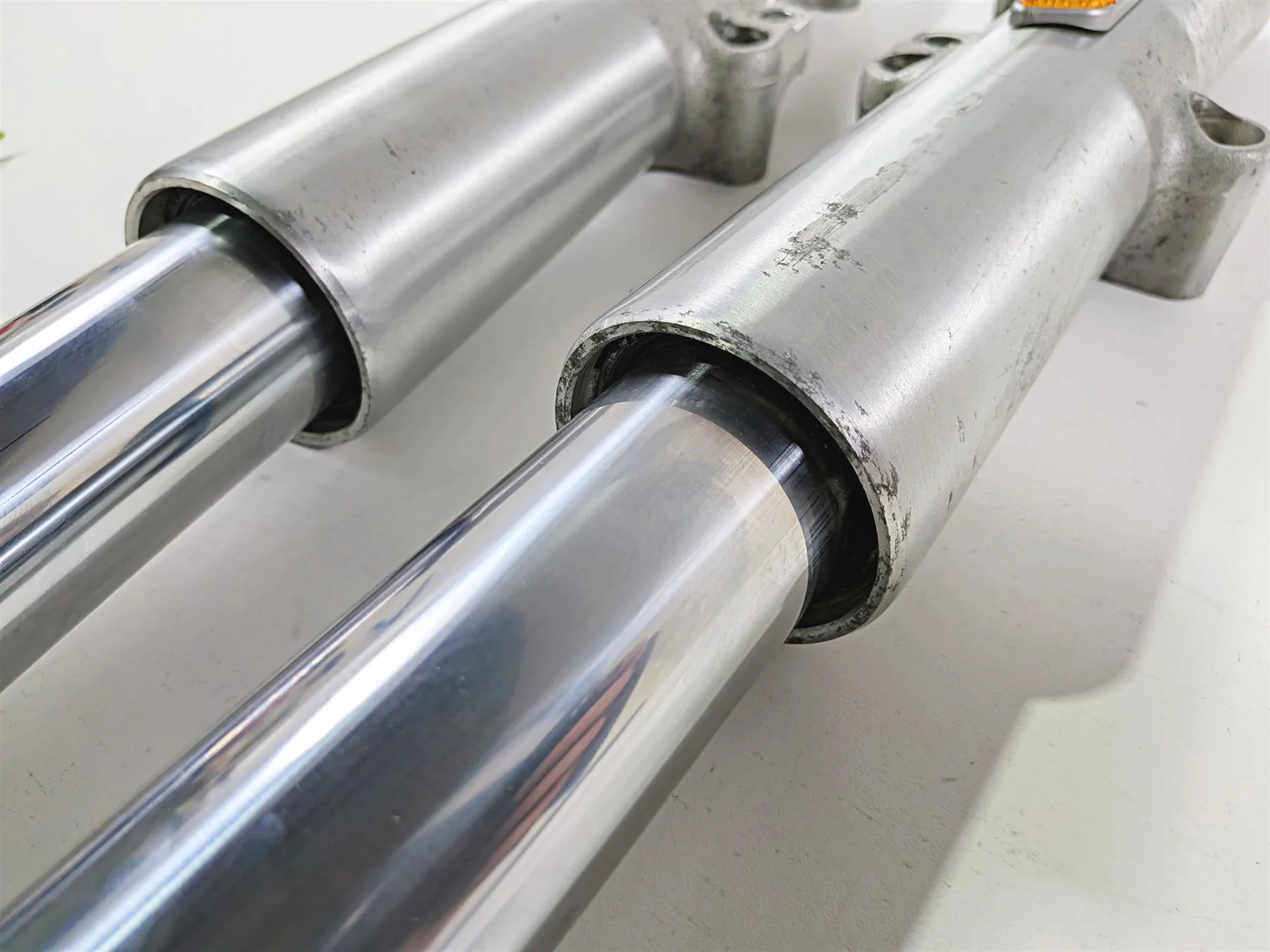 2016 Harley Touring FLHX Street Glide Straight Front Fork Leg Set 49mm 45400021 - Image 14