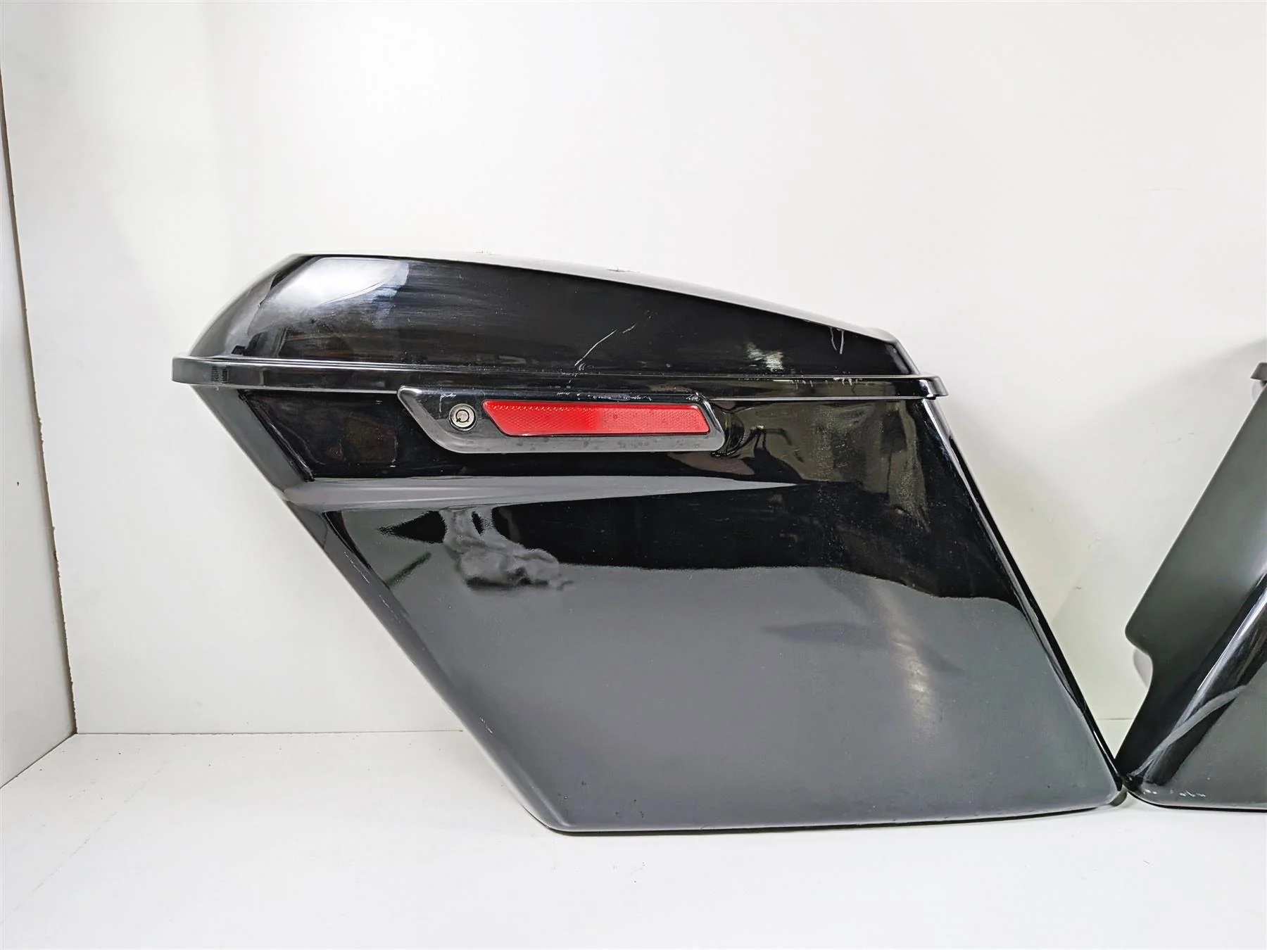 2016 Harley Touring FLHX Street Glide Strechted Saddle Bag Set - Read - Image 2