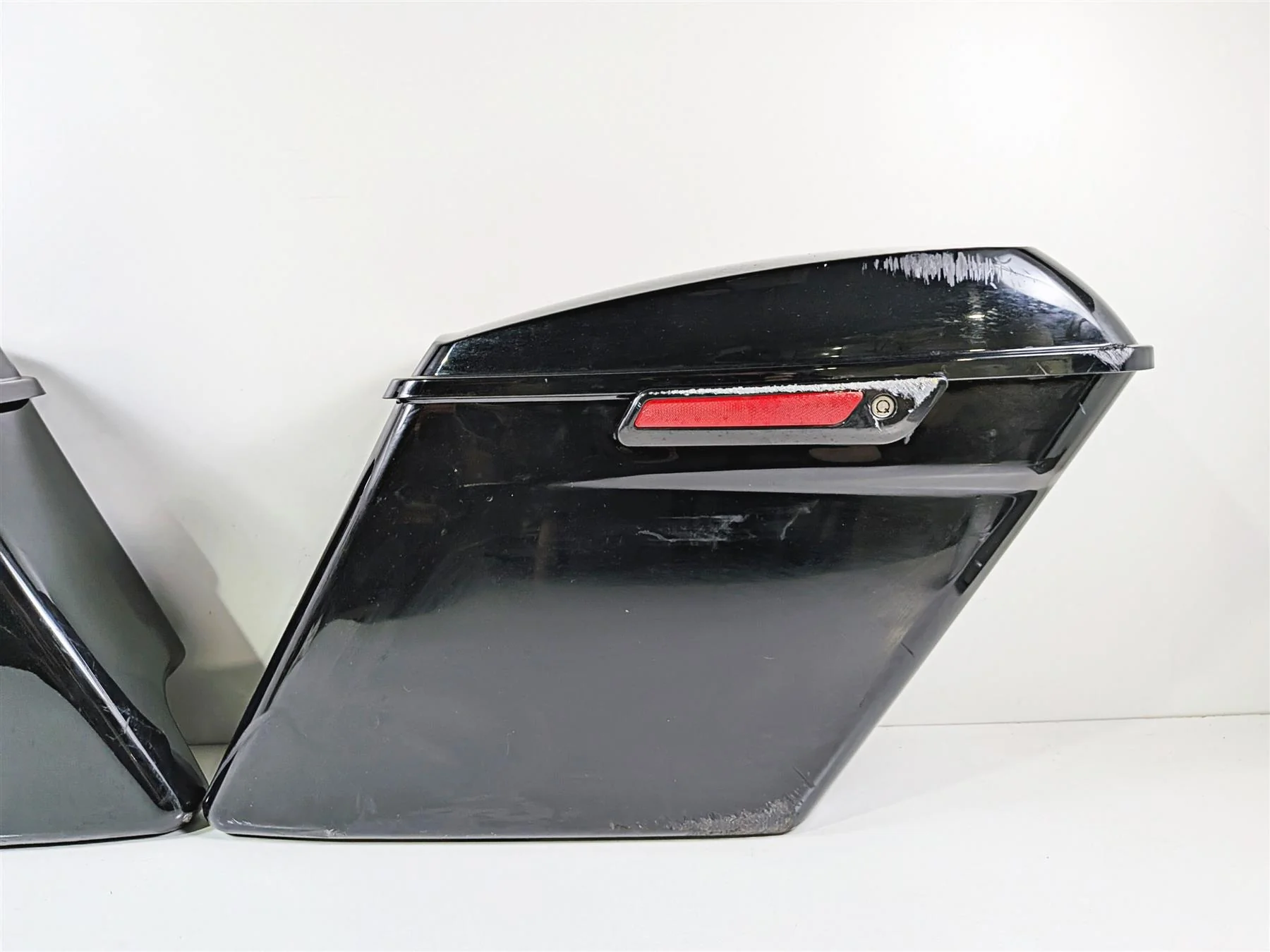 2016 Harley Touring FLHX Street Glide Strechted Saddle Bag Set - Read - Image 3