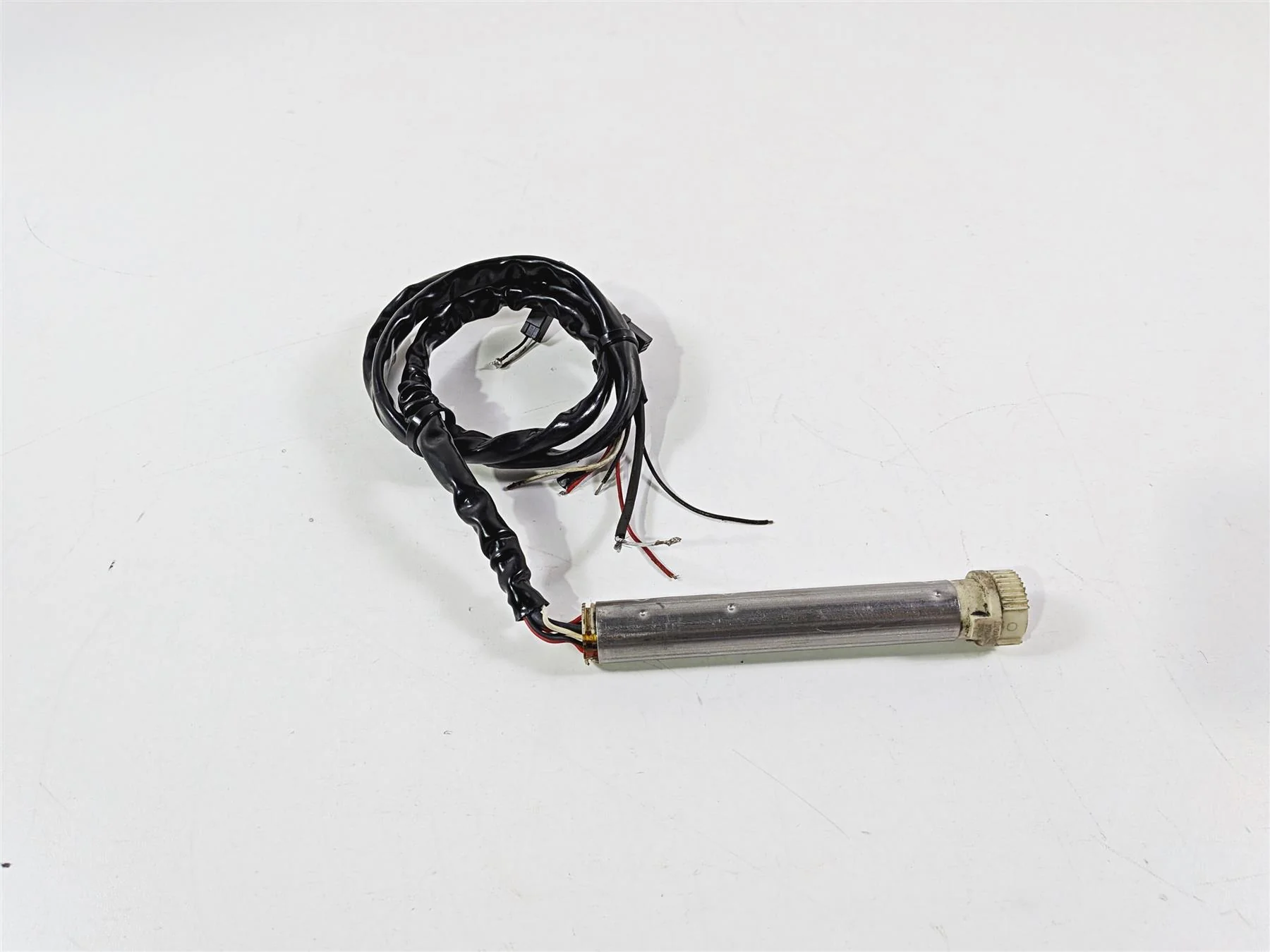 2016 Harley Touring FLHX Street Glide Throttle Ride By Wire Sensor Read 32700050 - Image 12