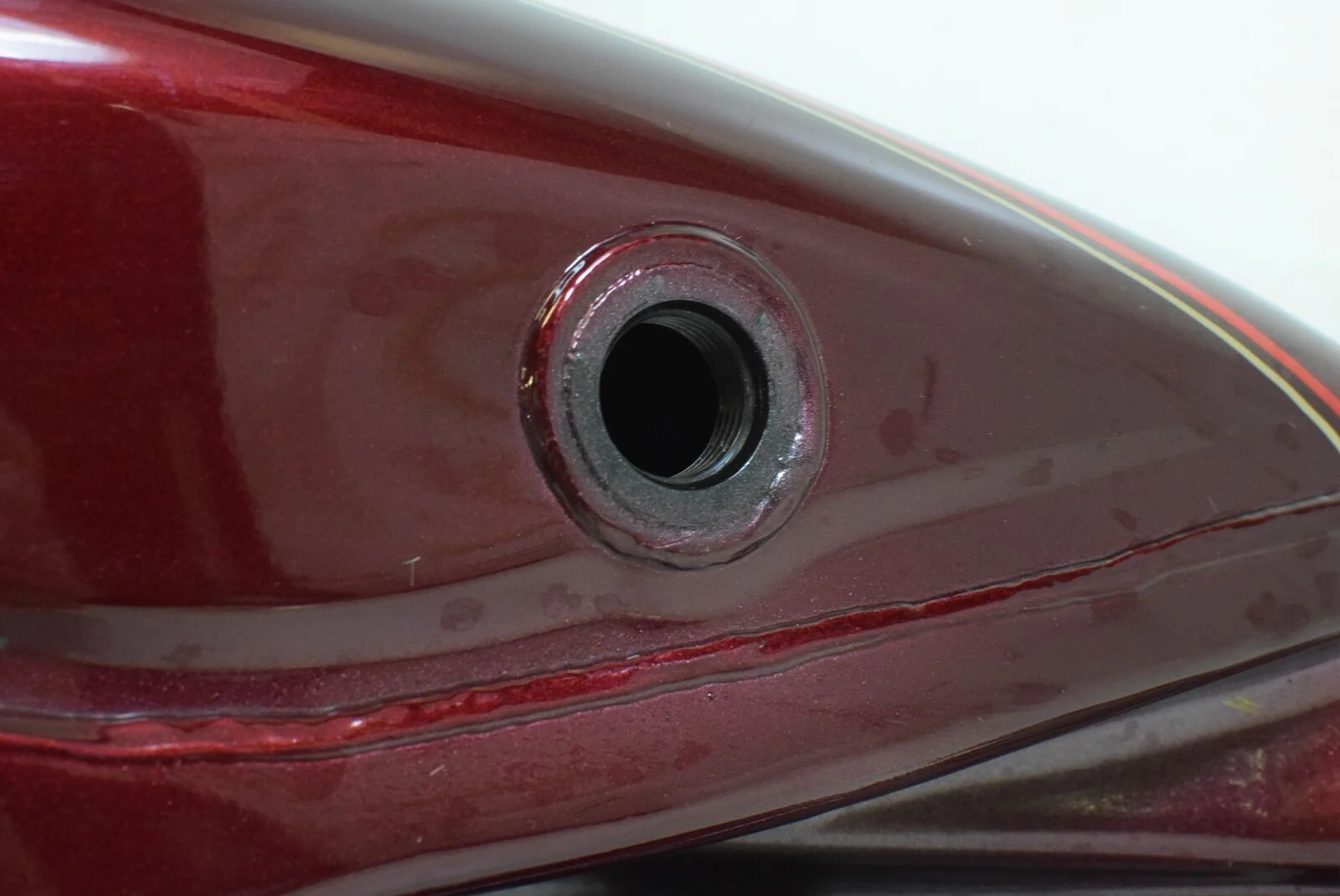 2016 Harley Touring FLTRU Road Glide Fuel Gas Petrol Tank -dents 61356-08 - Image 7