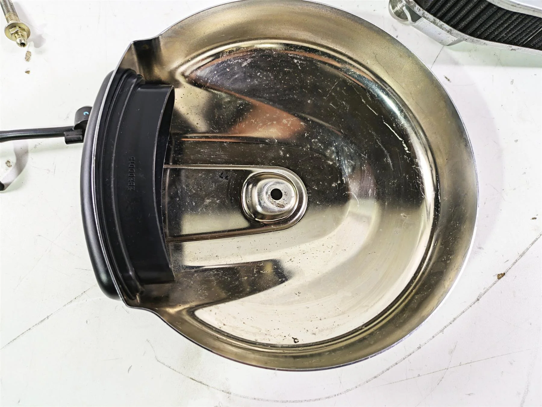 2016 Harley Touring FLTRX Road Glide Air Breather Filter High Output 29400045 - Image 10