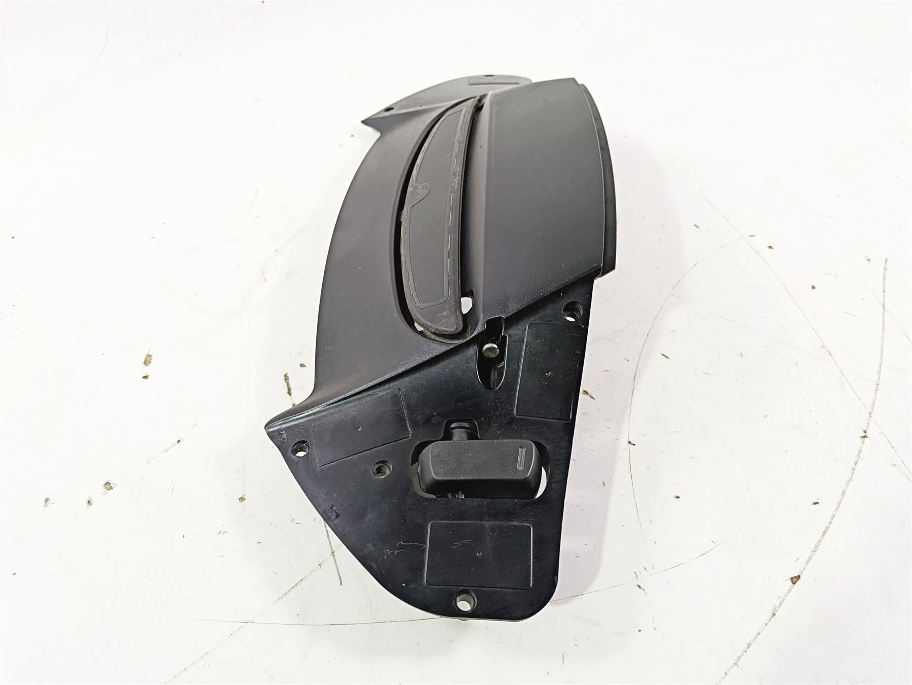 2016 Harley Touring FLTRX Road Glide Front Air Vent Cover Fairing 29200044 - Image 2