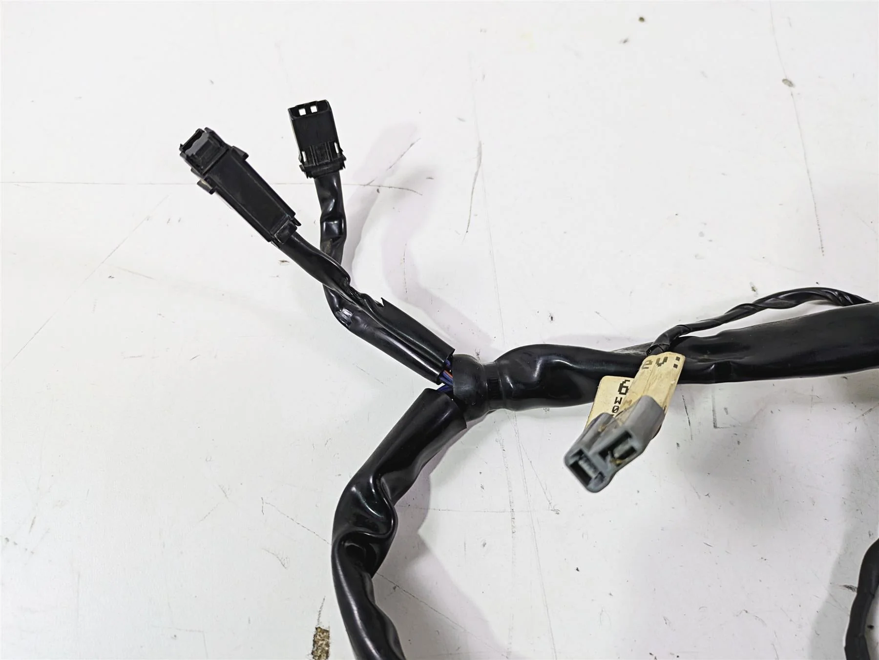 2016 Harley Touring FLTRX Road Glide Front Fairing Wiring Harness Loom 69200122 - Image 11