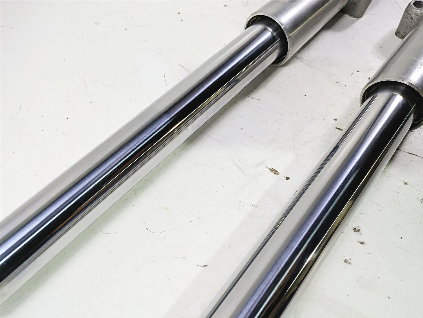 2016 Harley Touring FLTRX Road Glide Front Fork Leg Set 49mm 45400021 45400022 - Image 10