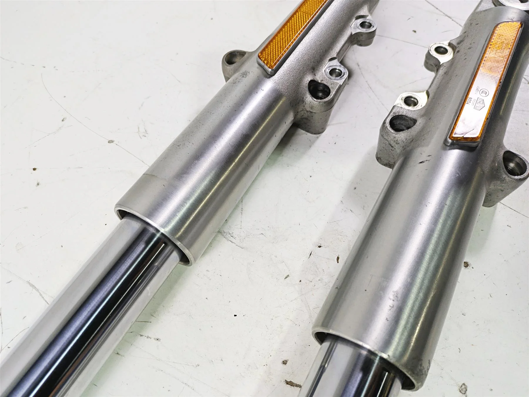 2016 Harley Touring FLTRX Road Glide Front Fork Leg Set 49mm 45400021 45400022 - Image 11