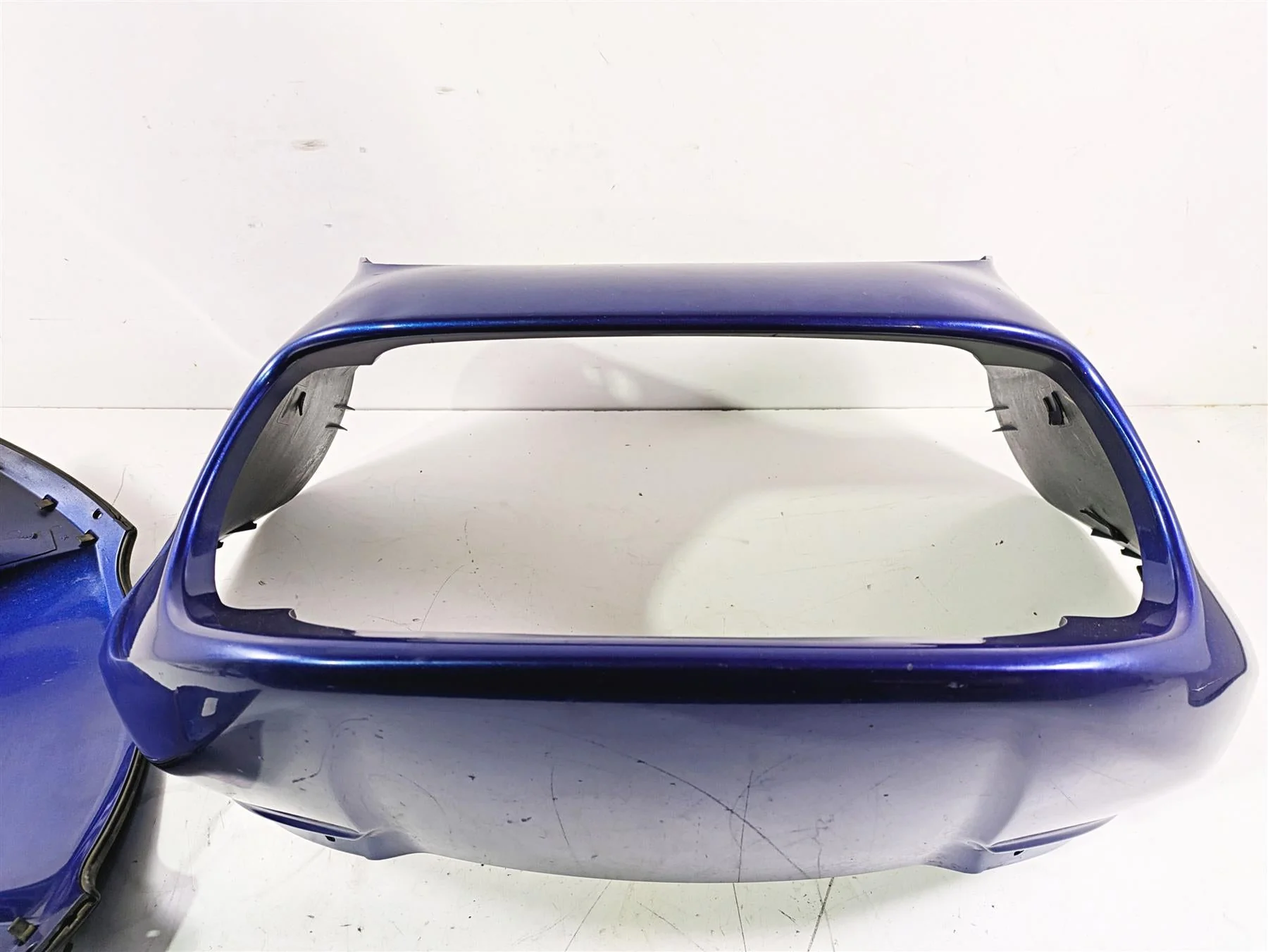 2016 Harley Touring FLTRX Road Glide Front Nose Fairing READ 57000290 - Image 10