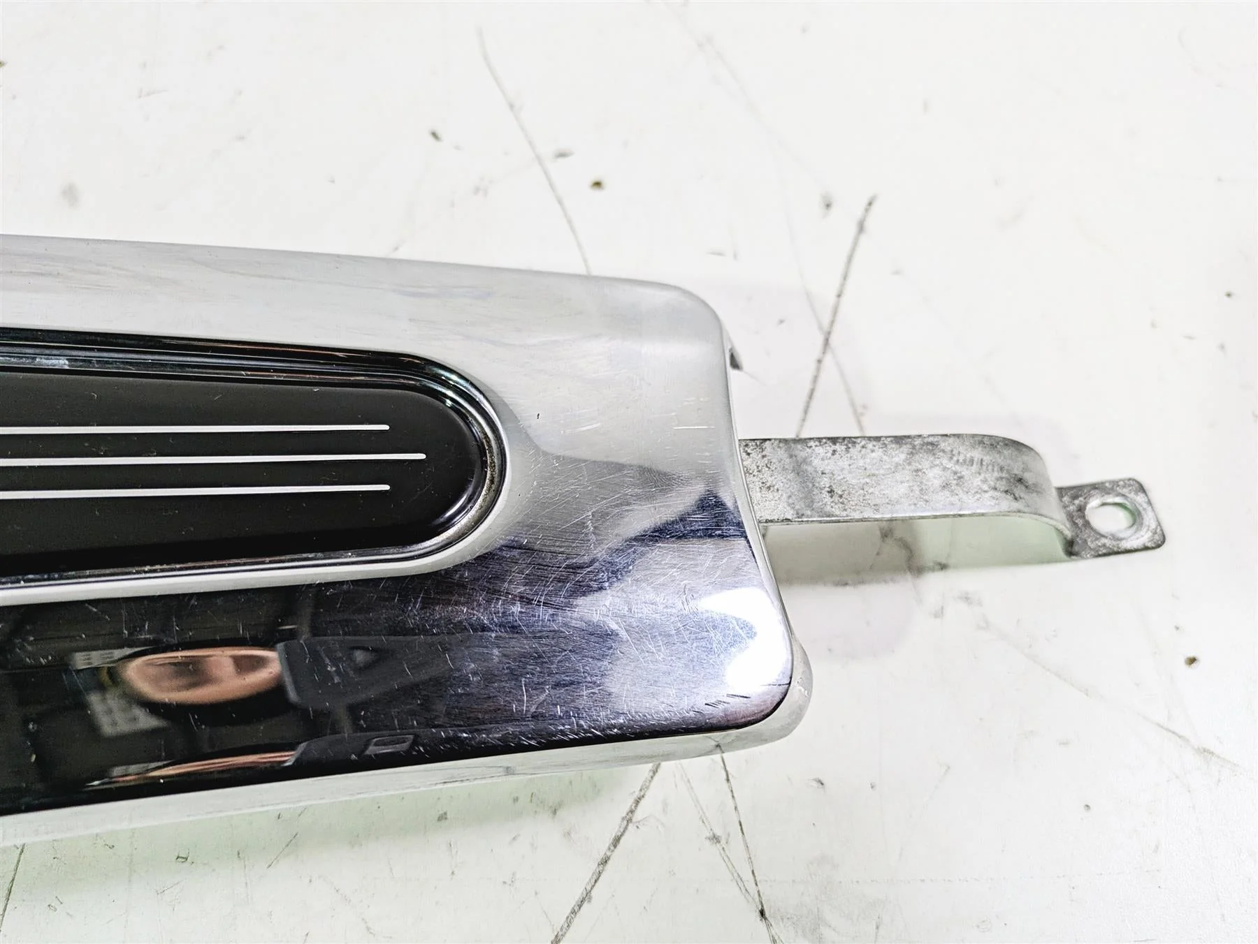 2016 Harley Touring FLTRX Road Glide Fuel Gas Petrol Tank Console 69214-08 - Image 7