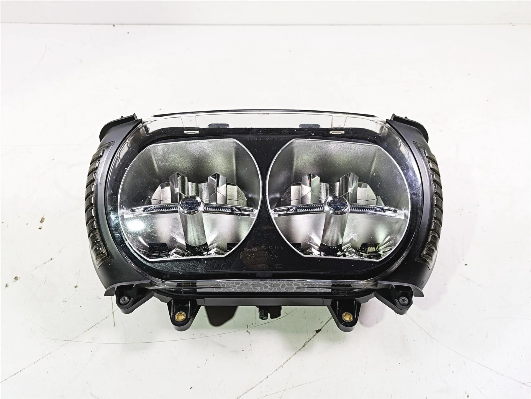 2016 Harley Touring FLTRX Road Glide Headlight Head Light Lamp 67700199