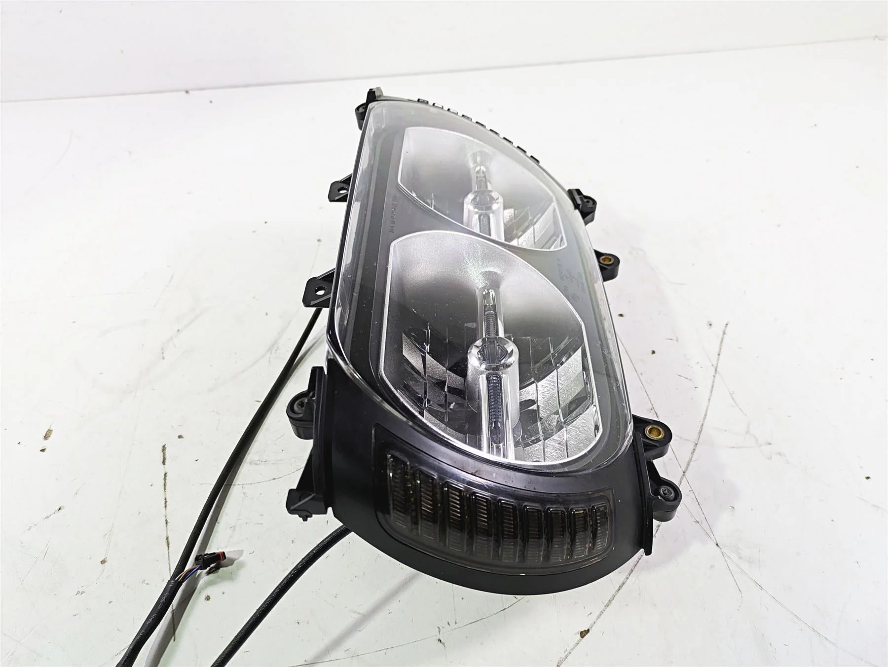 2016 Harley Touring FLTRX Road Glide Headlight Head Light Lamp 67700199 - Image 4