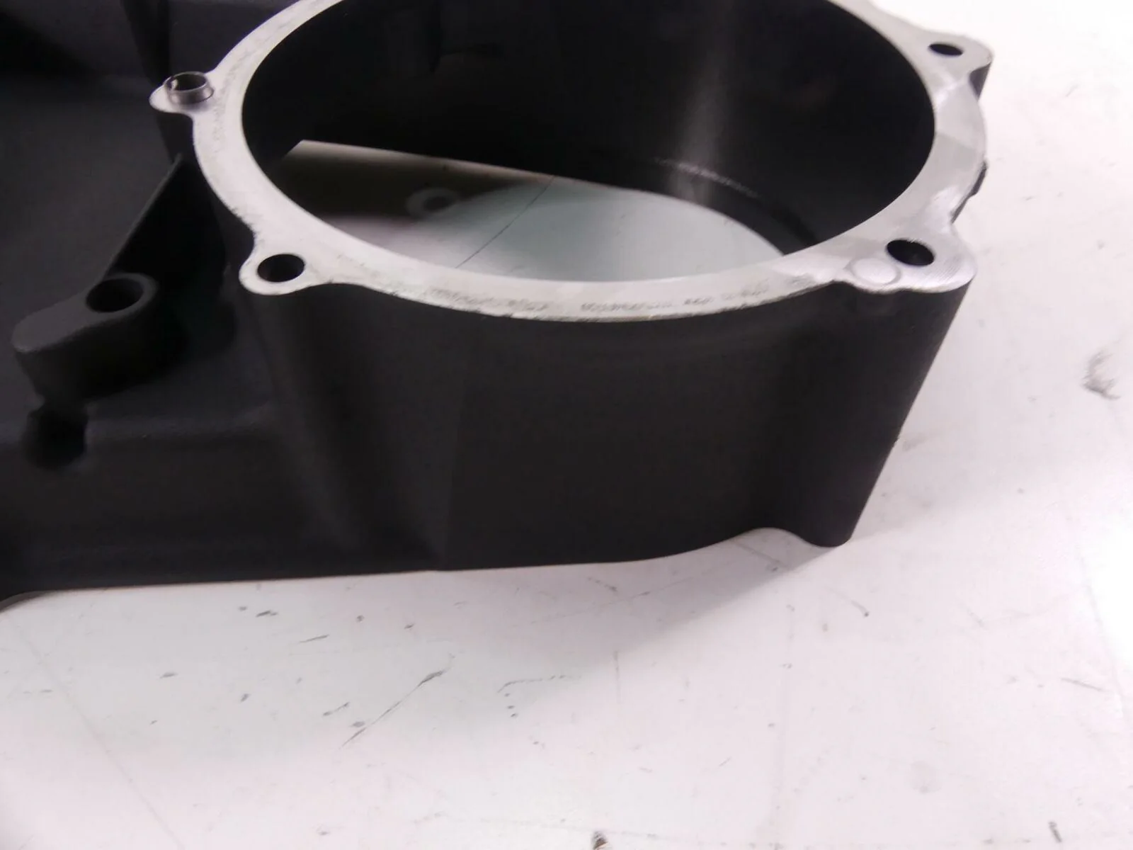 2016 Harley Touring FLTRX Road Glide Inner Primary Drive Clutch Cover 60677-07A - Image 10
