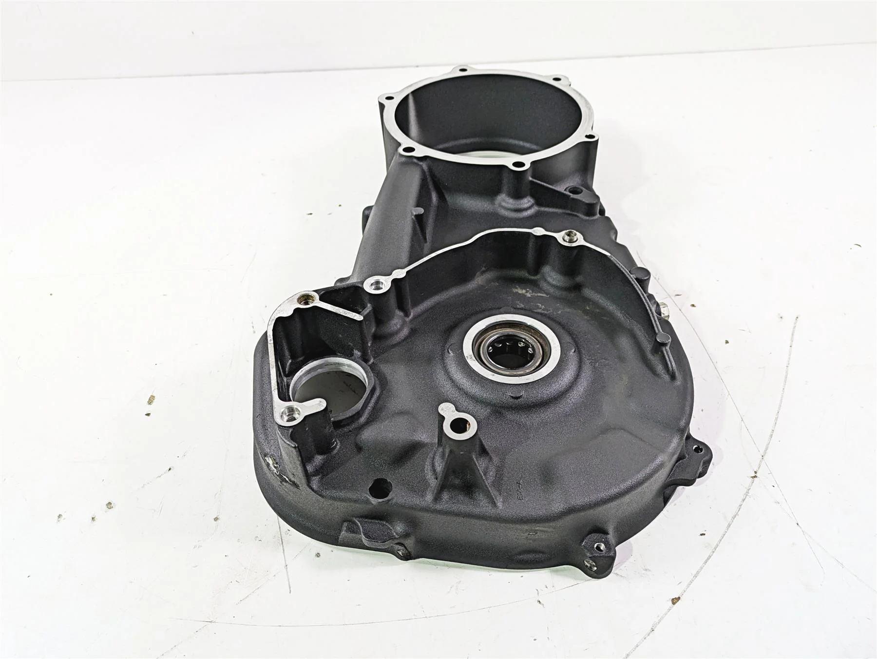 2016 Harley Touring FLTRX Road Glide Inner Primary Drive Clutch Cover 60677-07A - Image 5