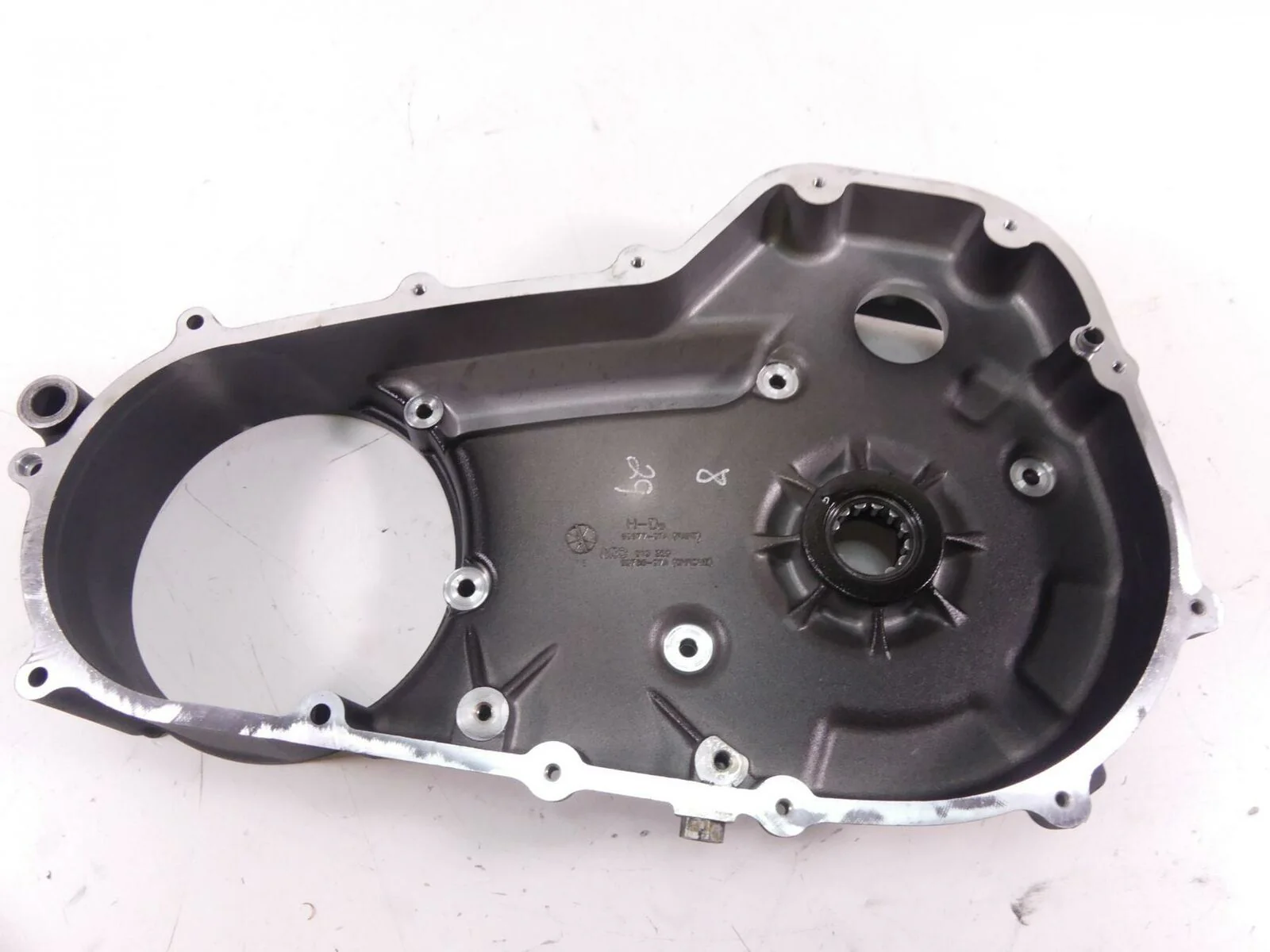 2016 Harley Touring FLTRX Road Glide Inner Primary Drive Clutch Cover 60677-07A - Image 5