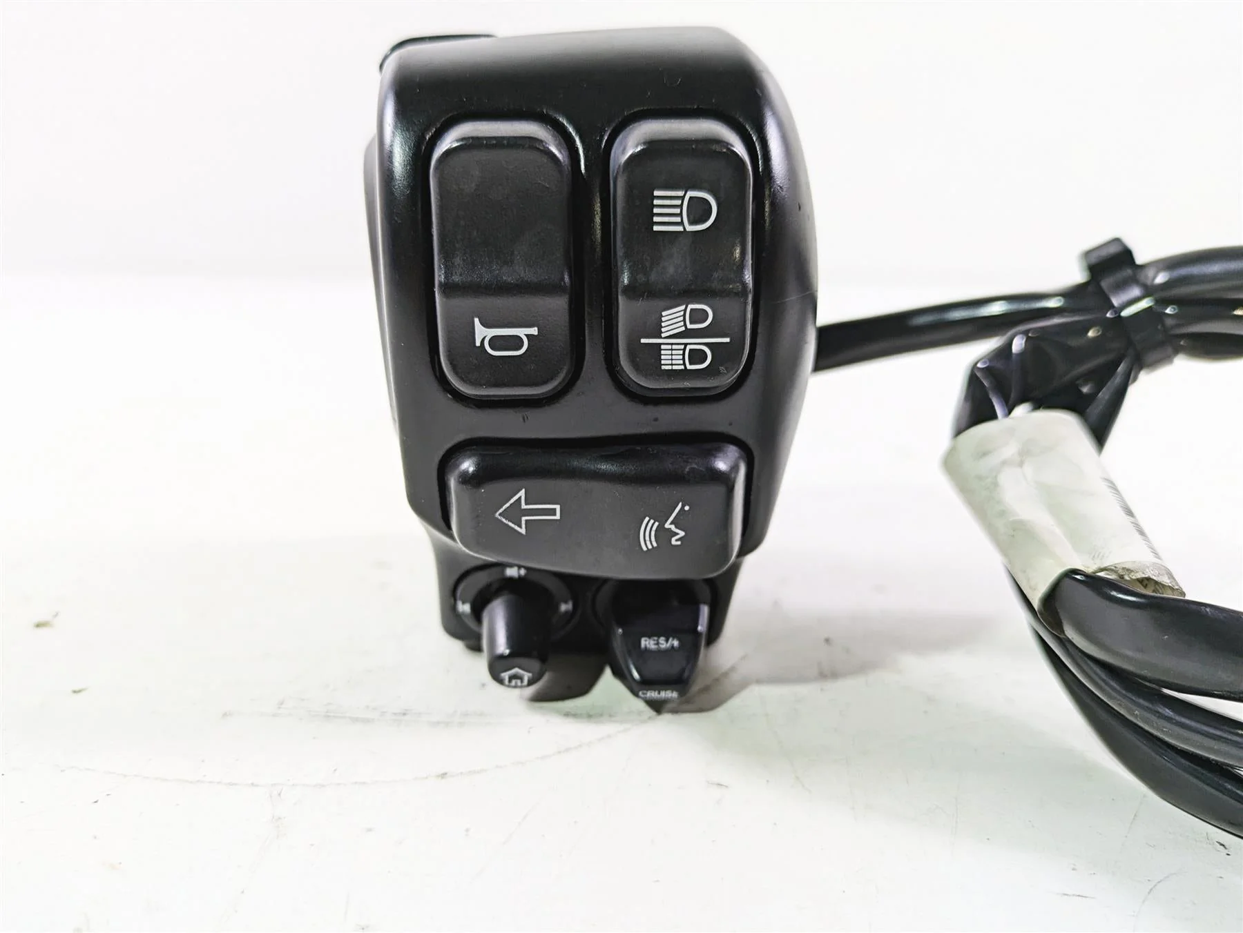 2016 Harley Touring FLTRX Road Glide Left Hand Control Switch 71500128B - Image 6