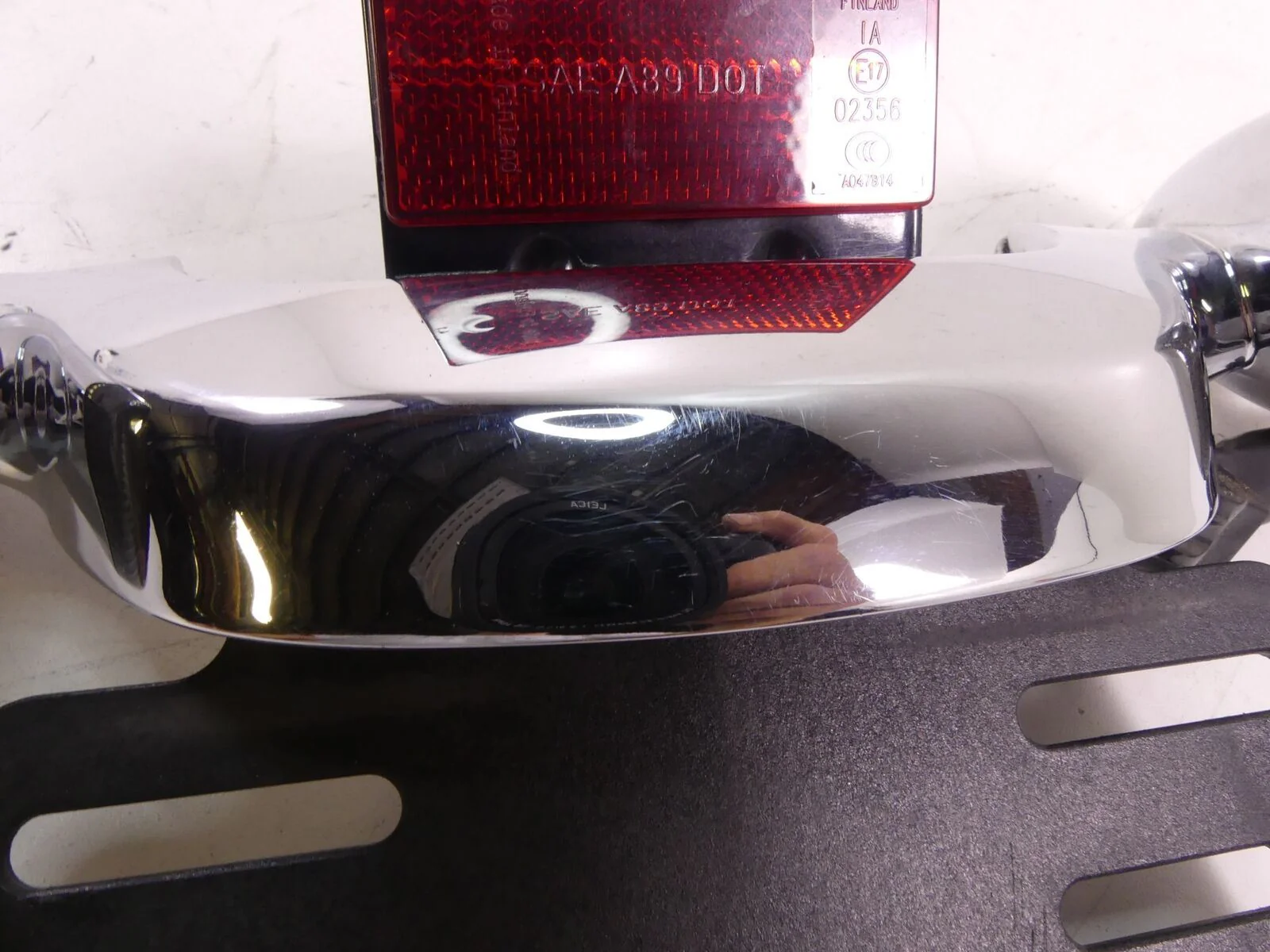2016 Harley Touring FLTRX Road Glide Rear Blinker Turn Signal Bar Mount 73309-10 - Image 11