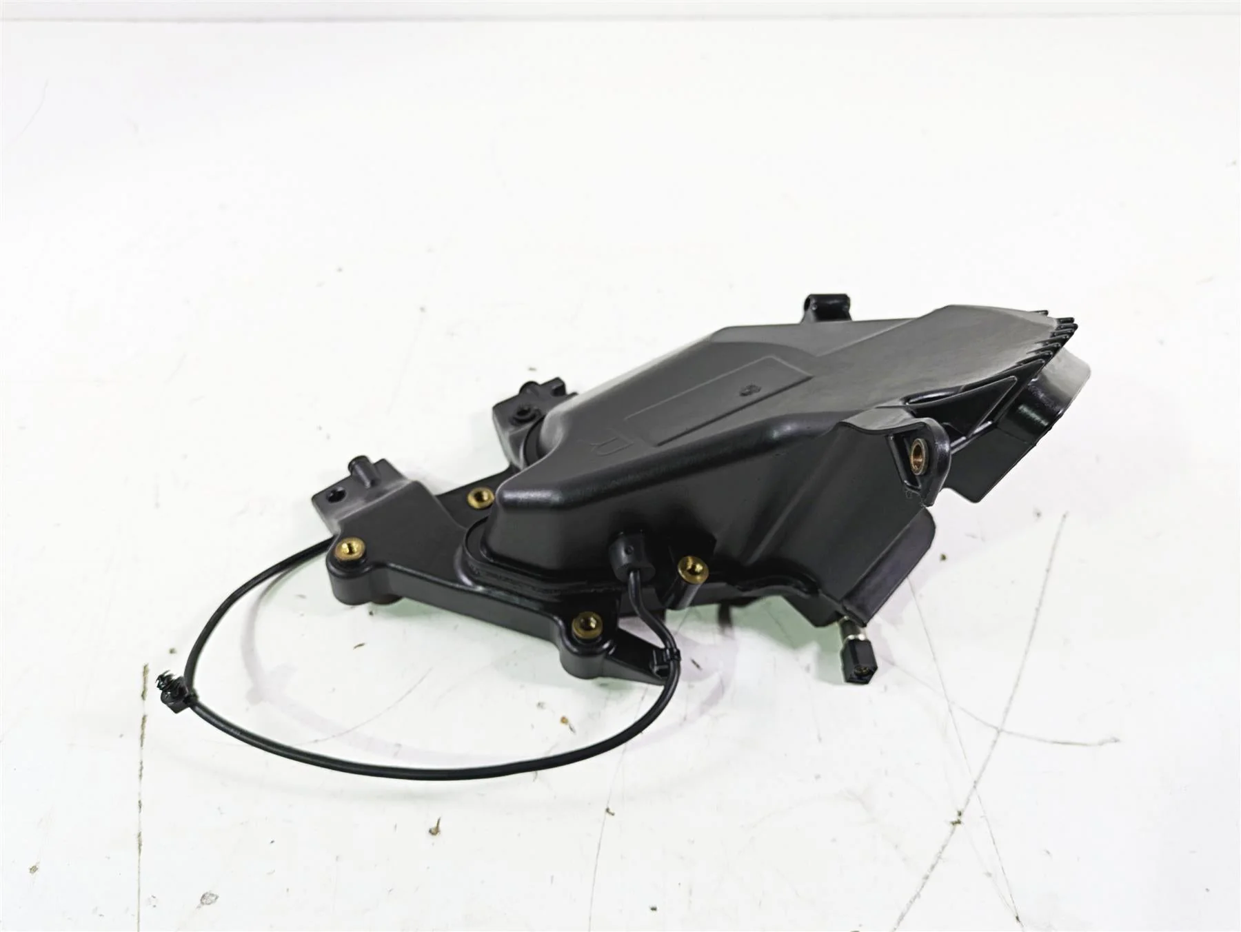 2016 Harley Touring FLTRX Road Glide Right Media Compartment READ 76000492 - Image 3
