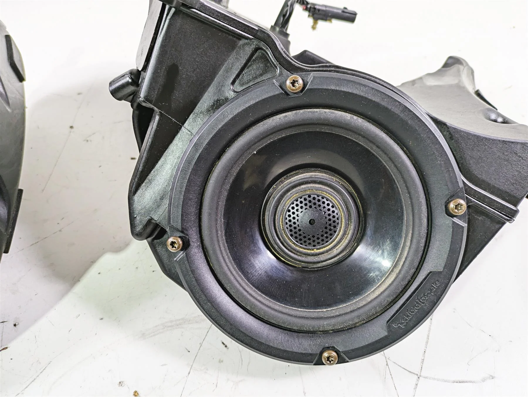 2016 Harley Touring FLTRX Road Glide Rockford Foosgate Speaker Set 76000460 - Image 12