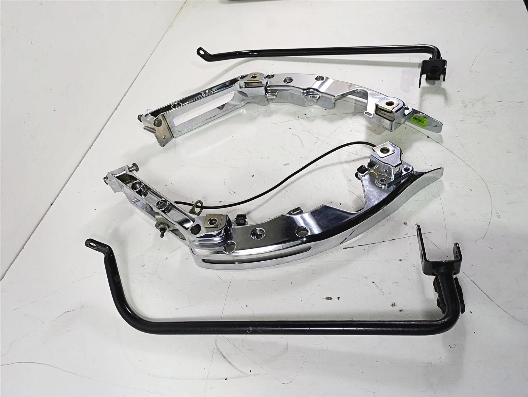 2016 Harley Touring FLTRX Road Glide Saddlebag Chrome Support Set 90200503 - Image 2