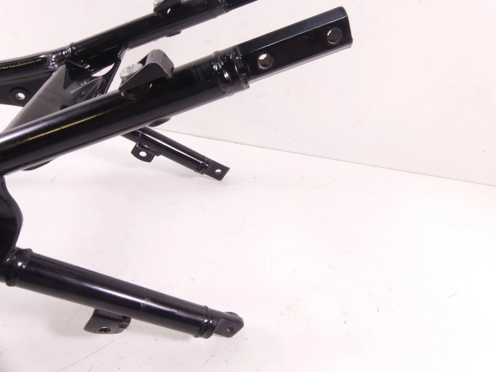 2016 Harley Touring FLTRX Road Glide Subframe Sub Frame Rear Back 48079-09BHP - Image 12