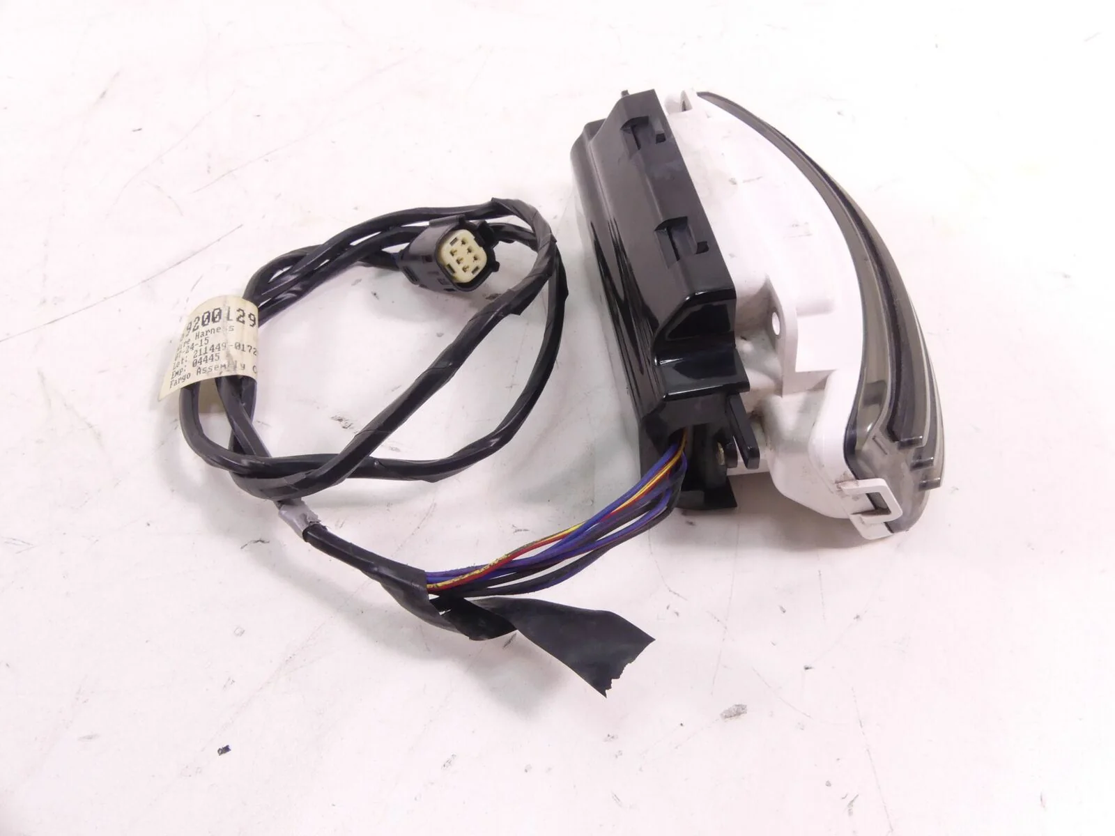 2016 Harley Touring FLTRX Road Glide Taillight Tri-Bar Rear Lamp Wiring 59600008 - Image 4