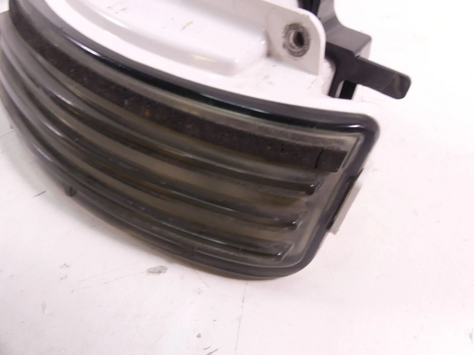 2016 Harley Touring FLTRX Road Glide Taillight Tri-Bar Rear Lamp Wiring 59600008 - Image 7