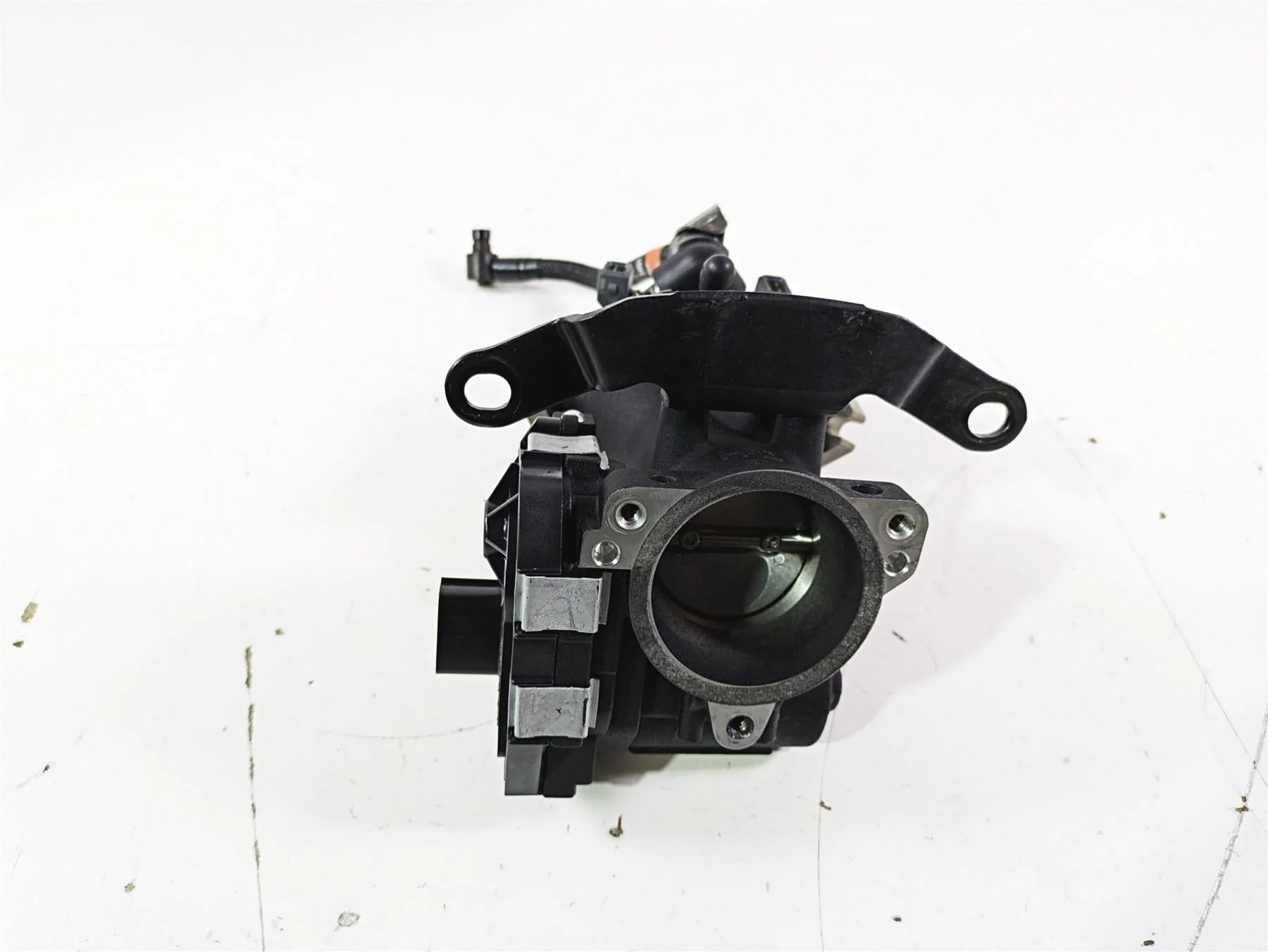 2016 Harley Touring FLTRX Road Glide Throttle Body 27685-11A 27200002 - Image 2