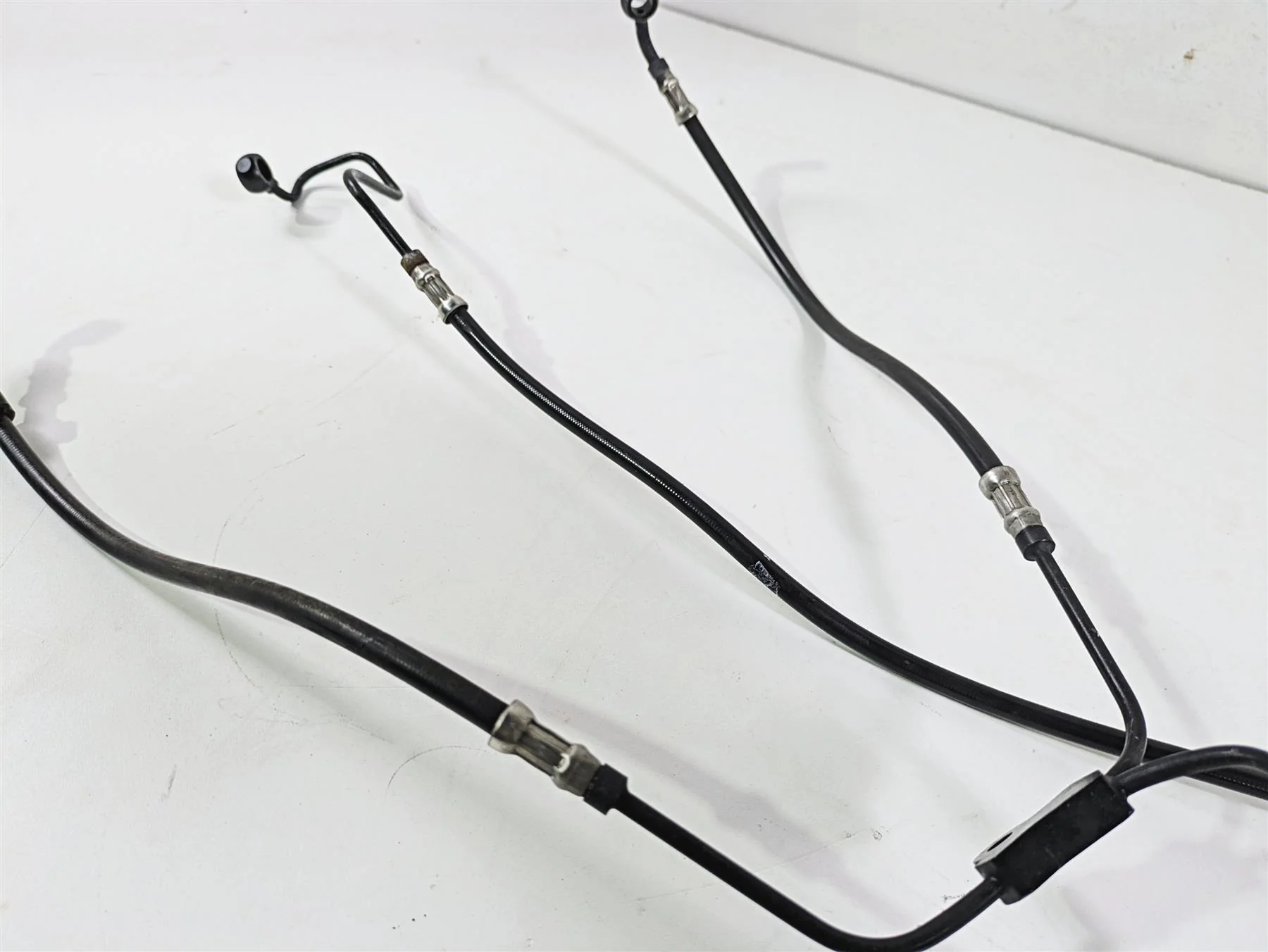 2016 Harley VRSCDX Night Rod Front Abs Brake Line Set 41800135 41800136 - Image 12