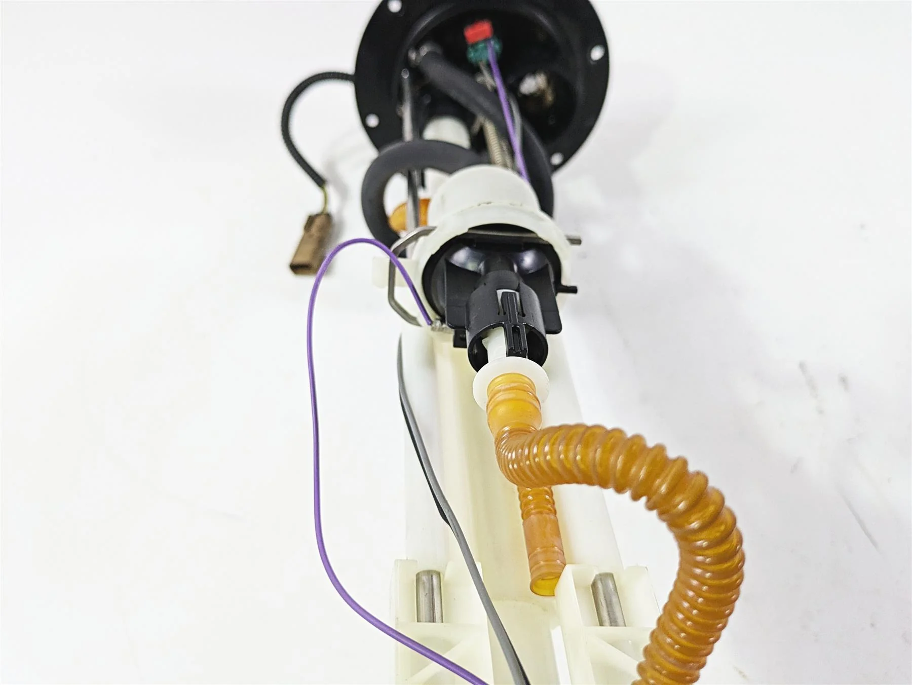 2016 Harley VRSCDX Night Rod Fuel Gas Petrol Pump READ 75123-09 - Image 10