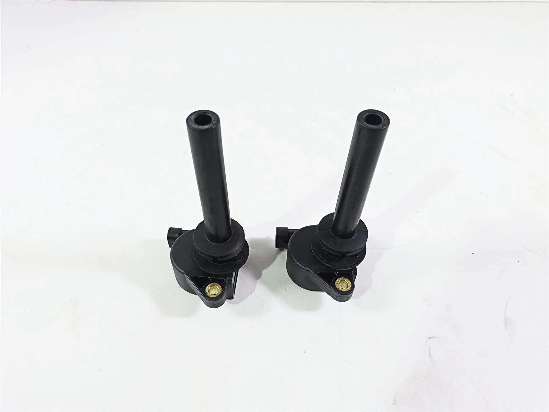 2016 Harley VRSCDX Night Rod Ignition Coil Set 32477-01A - Image 2