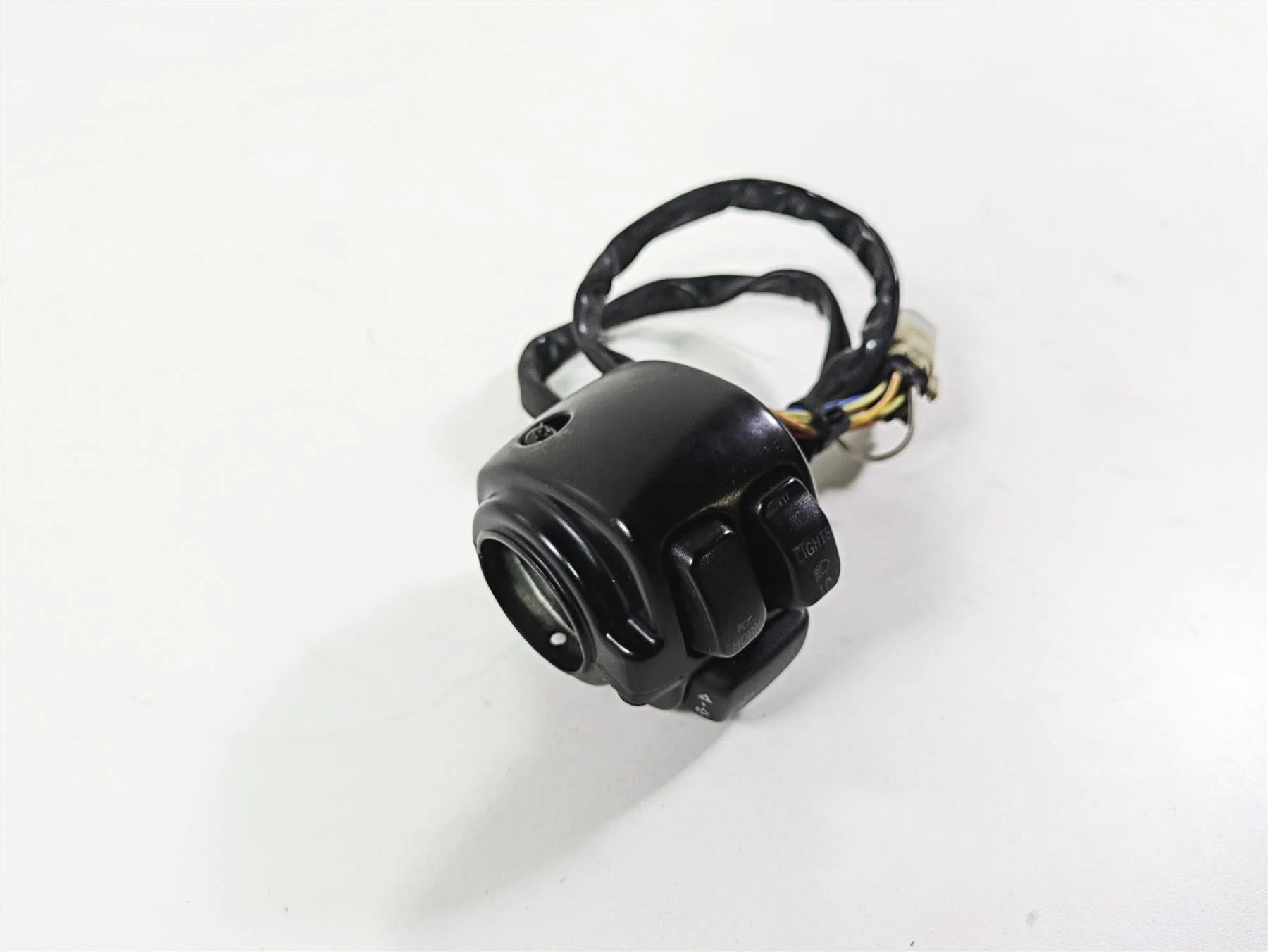 2016 Harley VRSCDX Night Rod Left Hand Control Switch 71682-06A 71685-06A - Image 12