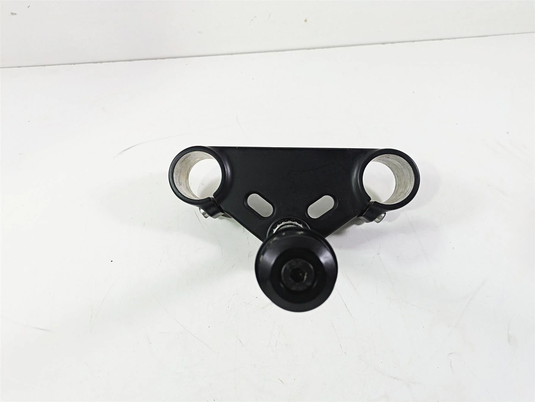 2016 Harley VRSCDX Night Rod Lower Triple Tree Steering Clamp 45900019 - Image 12