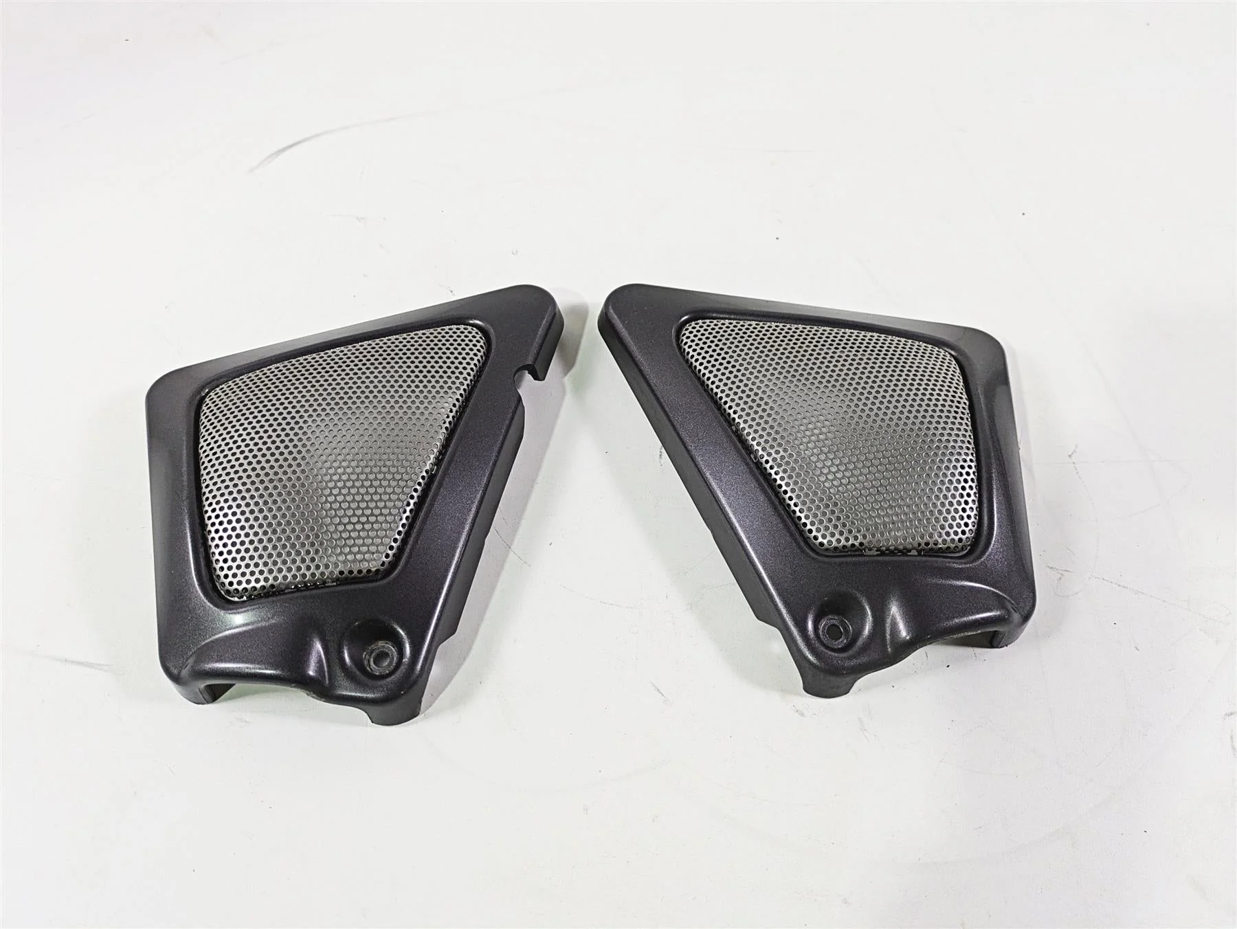 2016 Harley VRSCDX Night Rod Neck Cover Fairing Set 66297-07 66296-07
