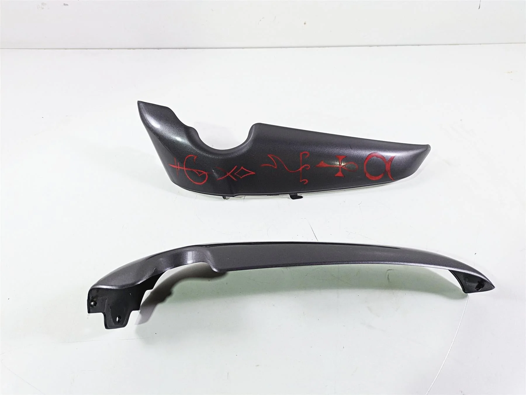 2016 Harley VRSCDX Night Rod Radiator Side Cover Fairing Set 66157-07 66158-07 - Image 4