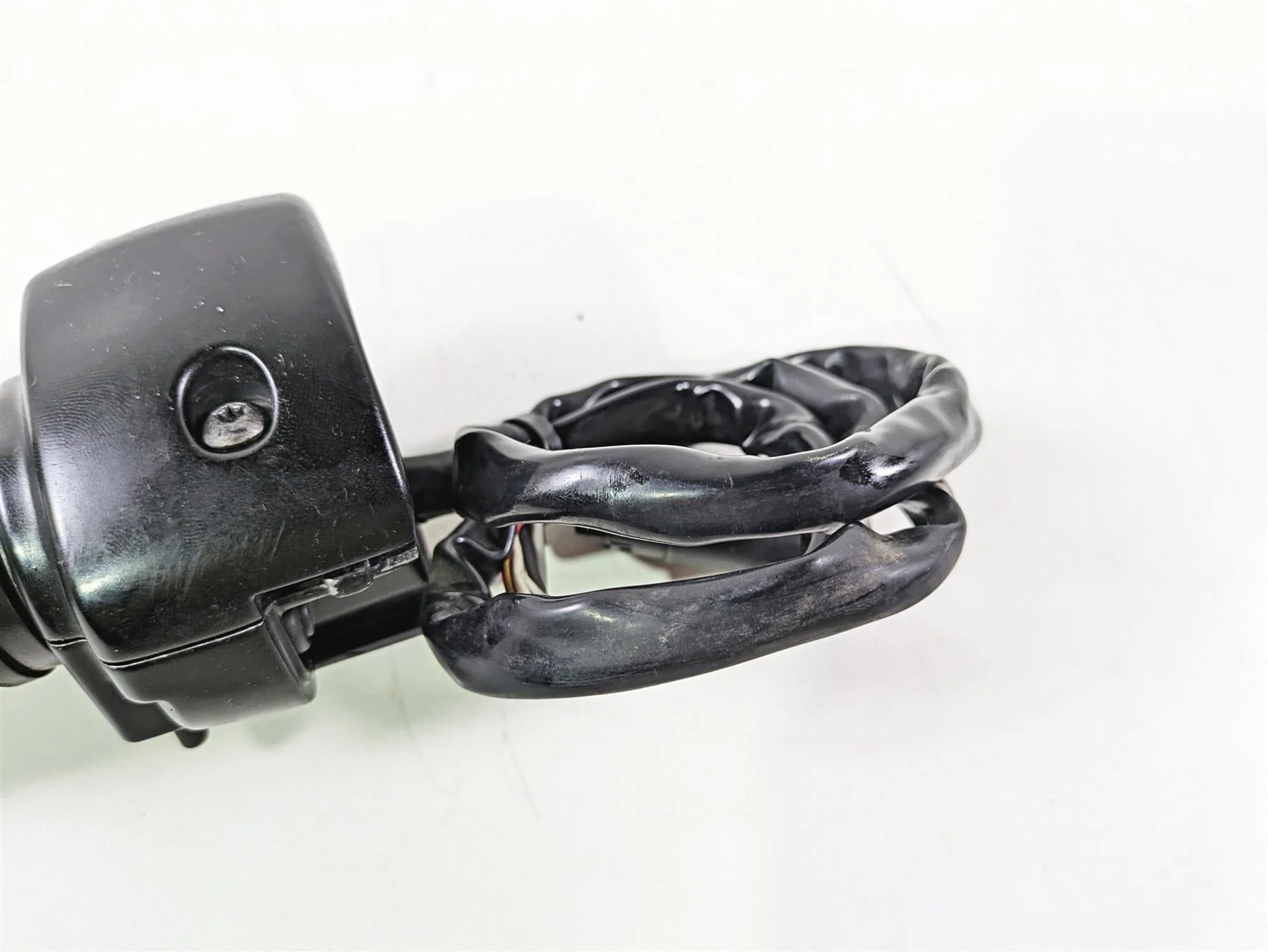 2016 Harley VRSCDX Night Rod Right Hand Control Switch 71684-06A 71621-08 - Image 10